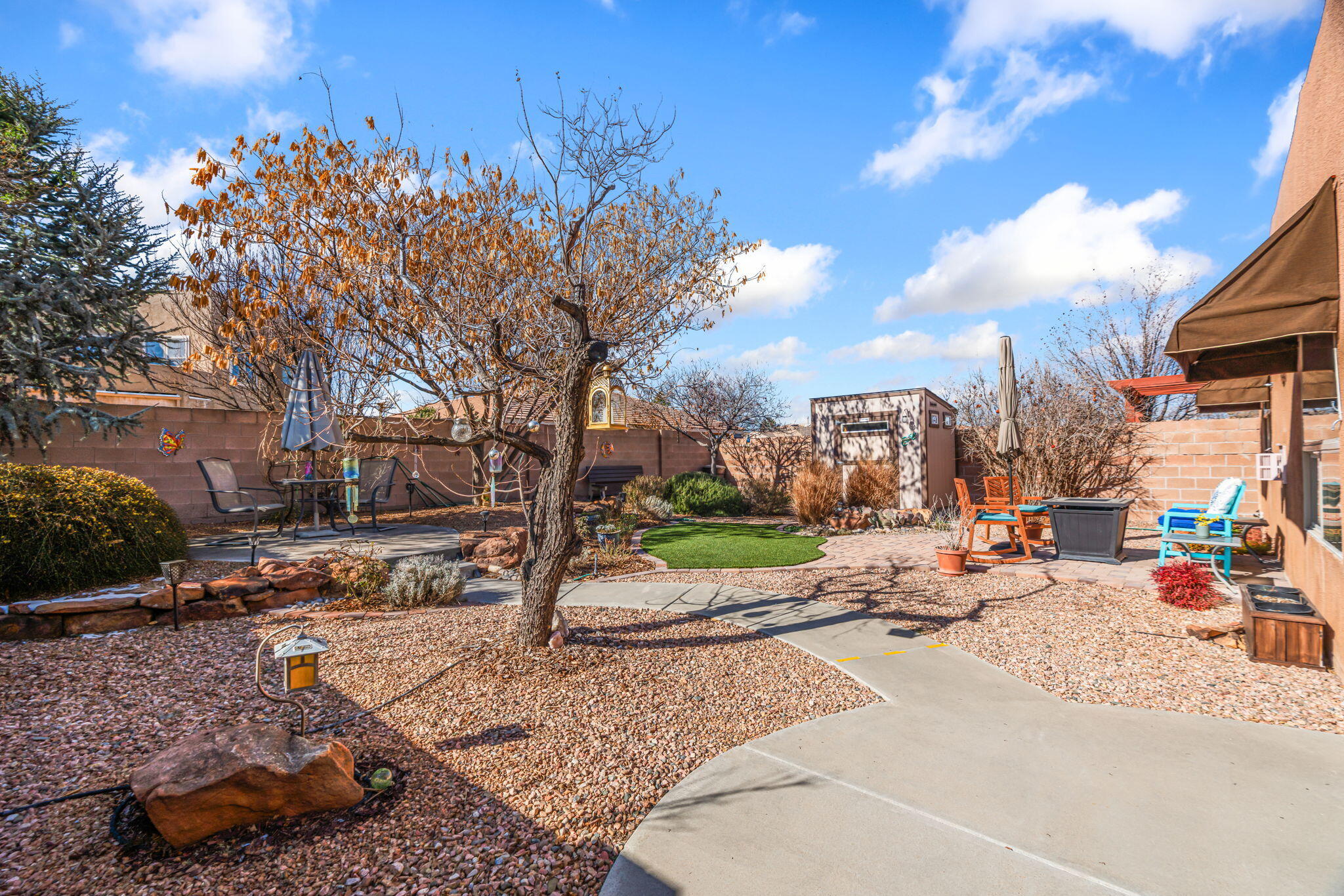 7709 Calle Meseta NE