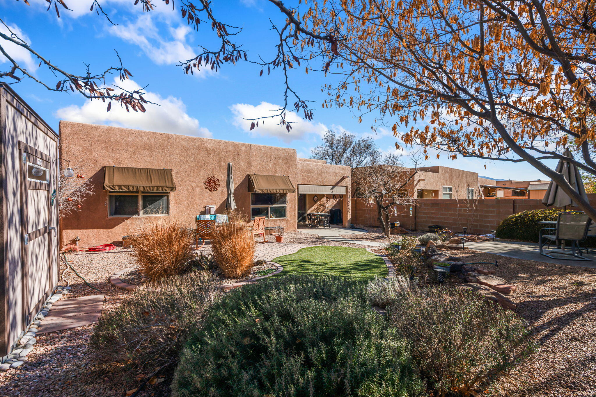 7709 Calle Meseta NE