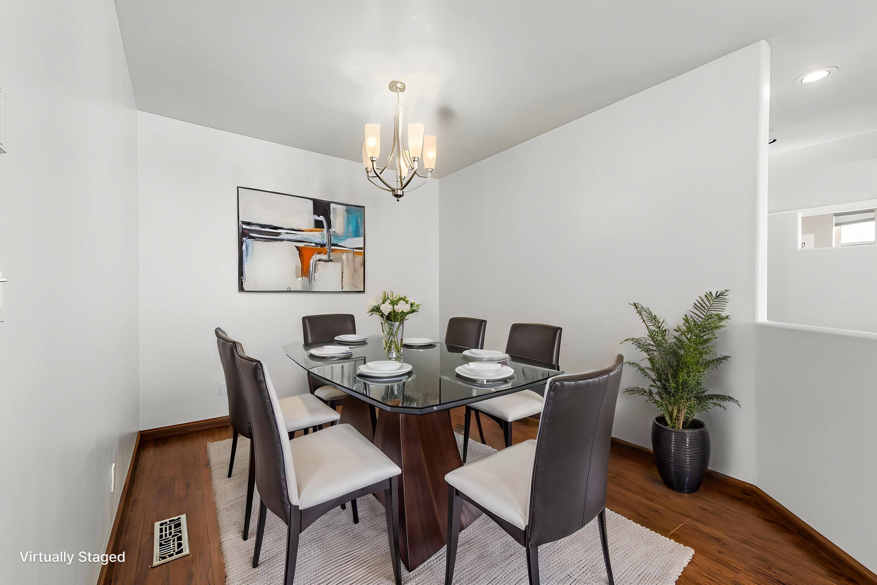 901 Calle Coronado SE