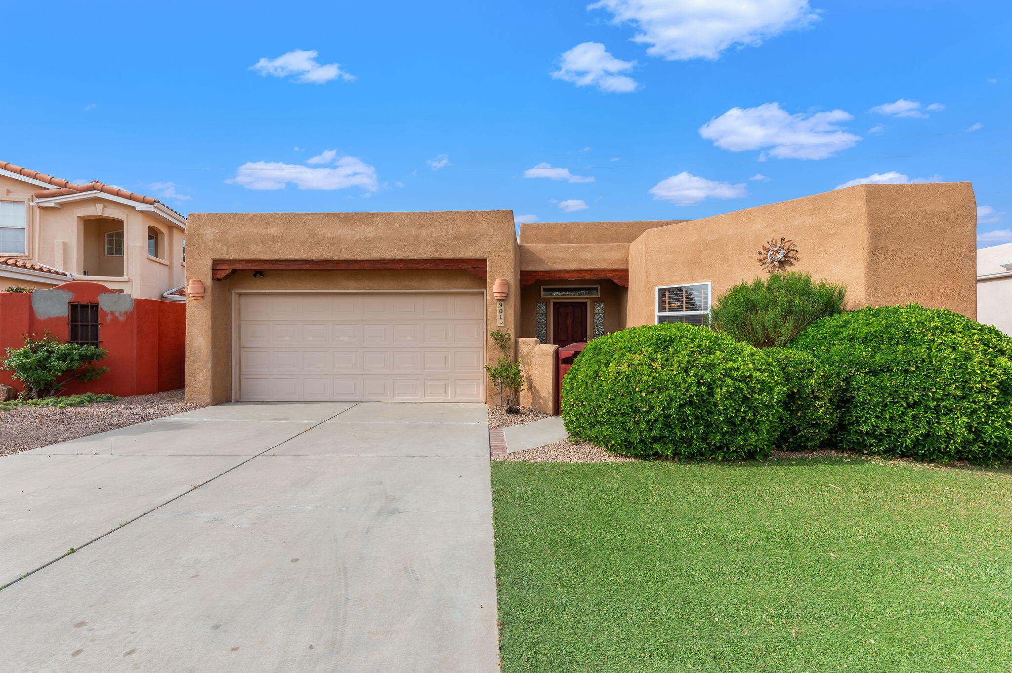 901 Calle Coronado SE