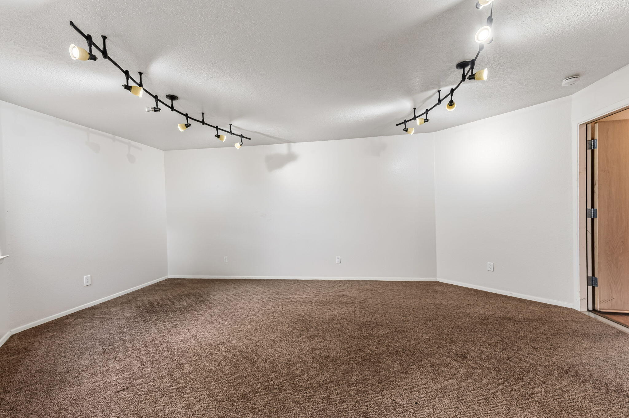 901 Calle Coronado SE