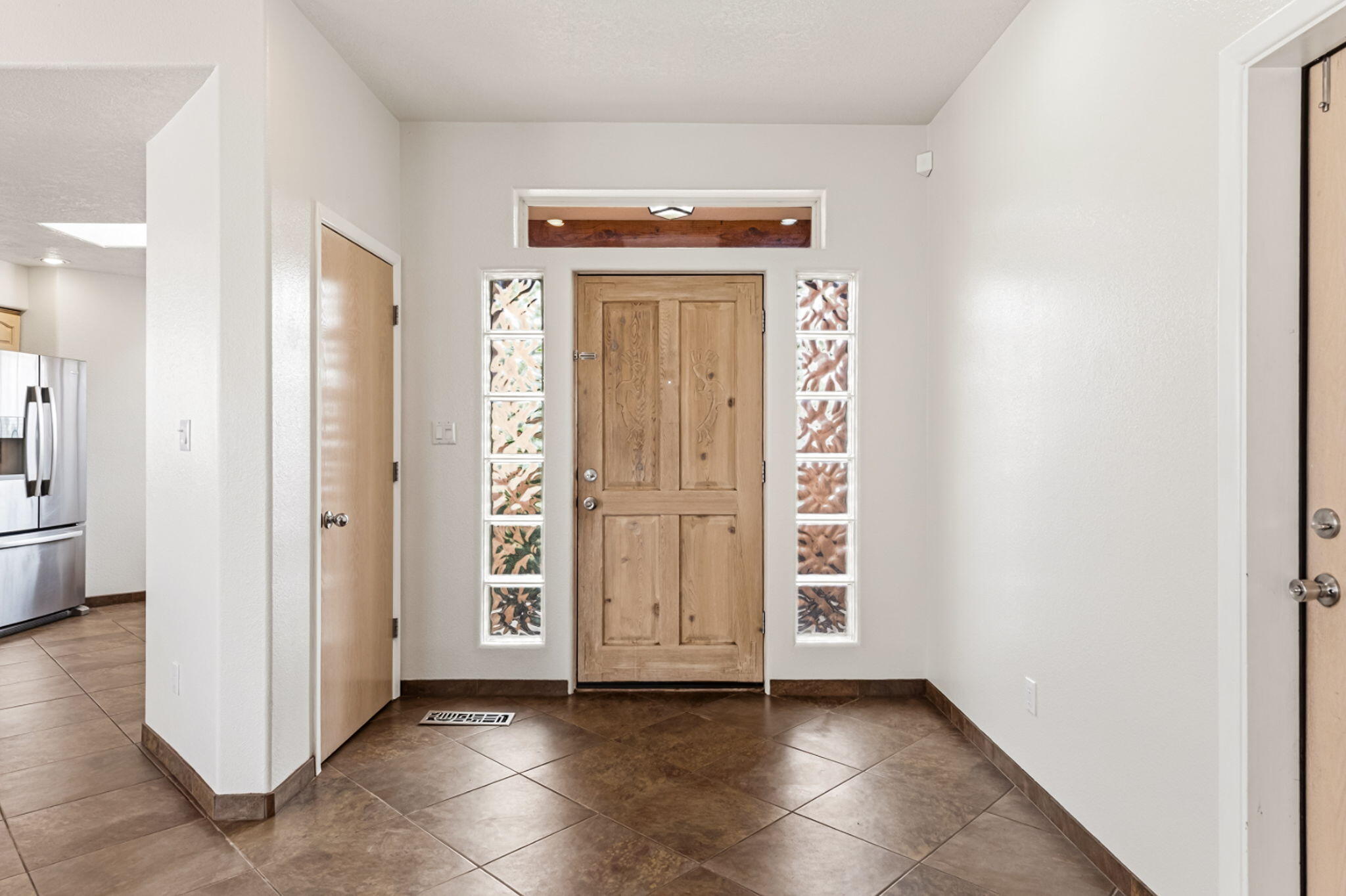 901 Calle Coronado SE