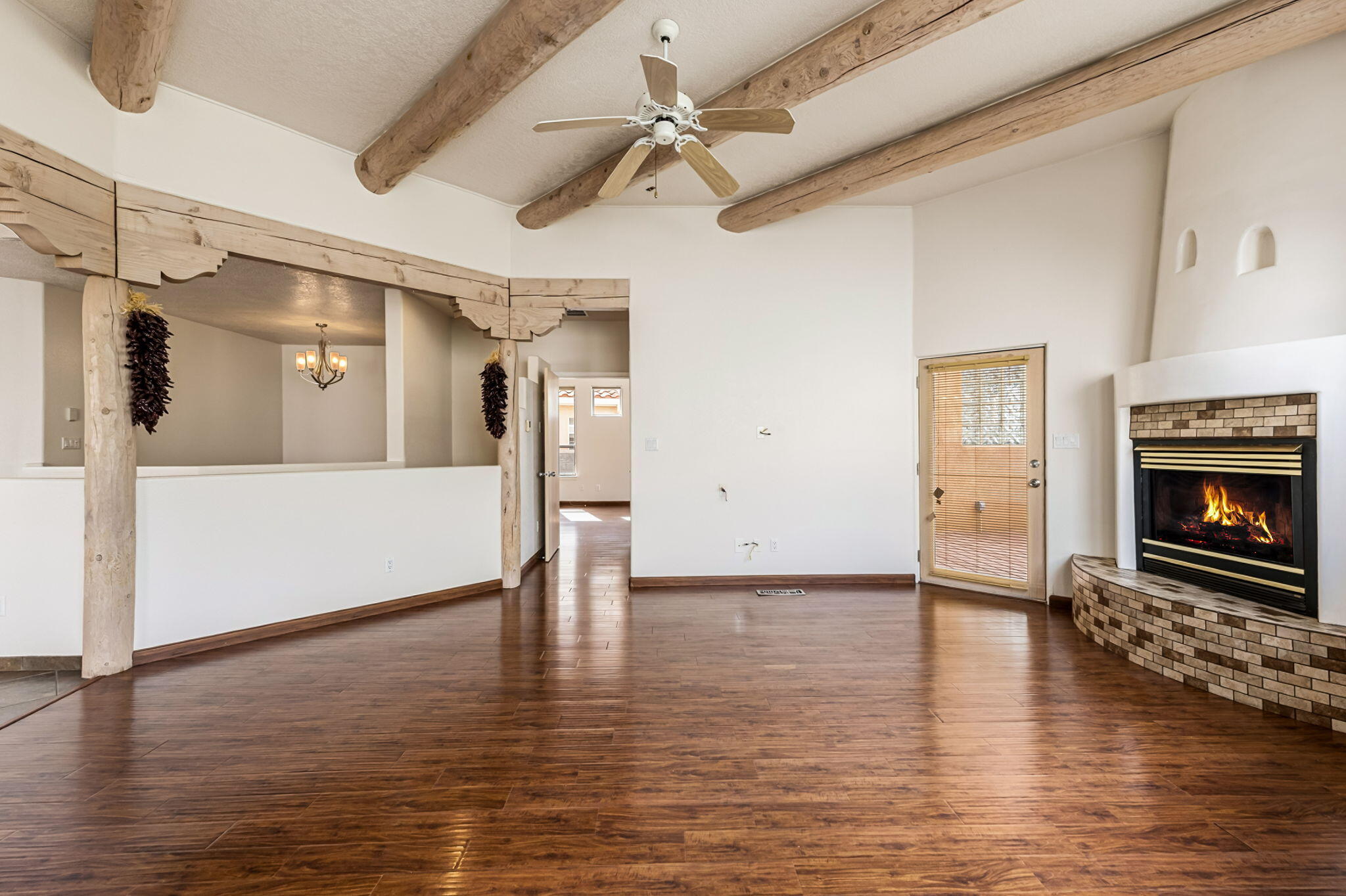 901 Calle Coronado SE