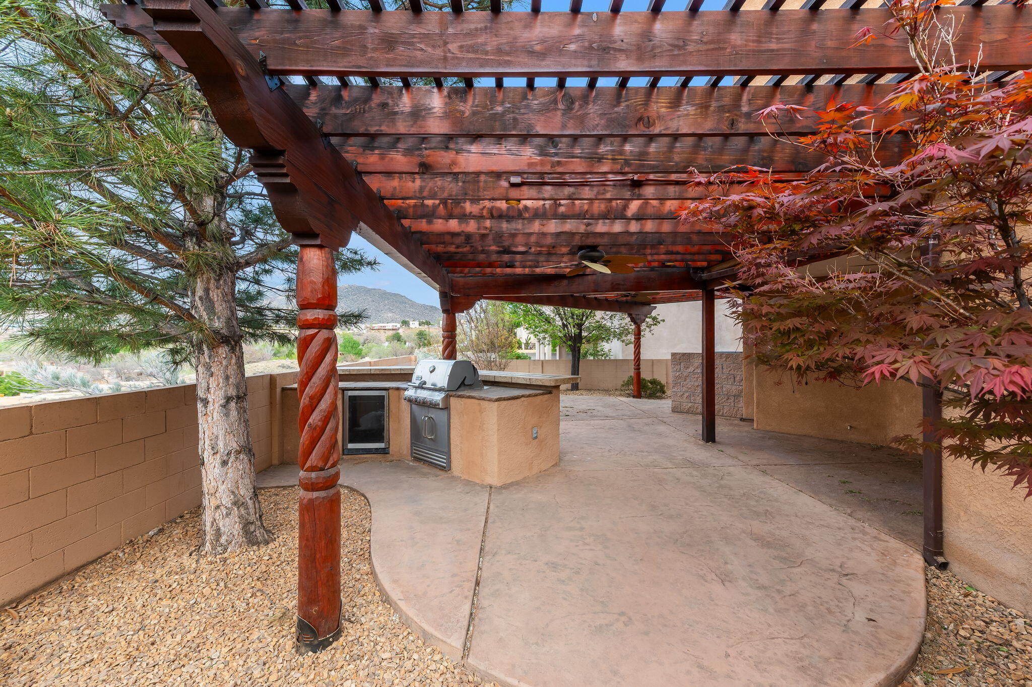 901 Calle Coronado SE