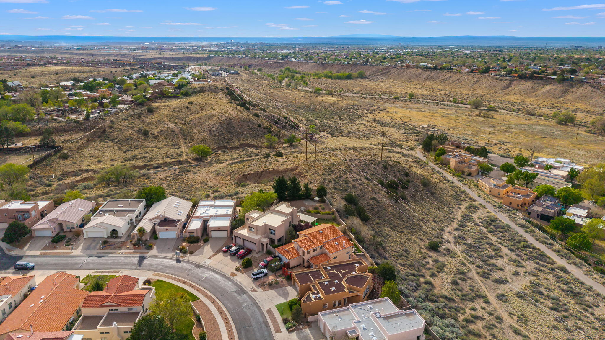 901 Calle Coronado SE