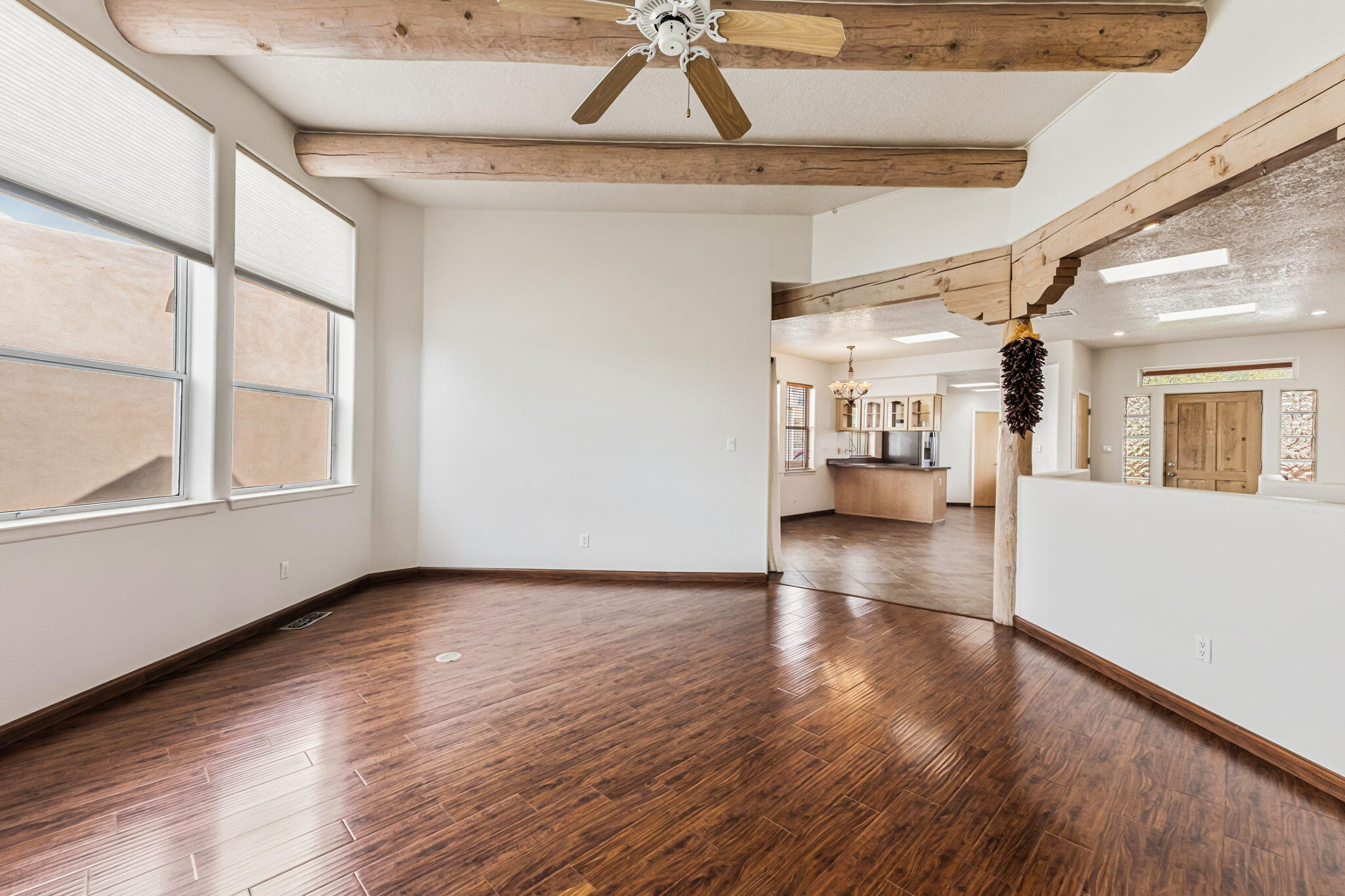 901 Calle Coronado SE