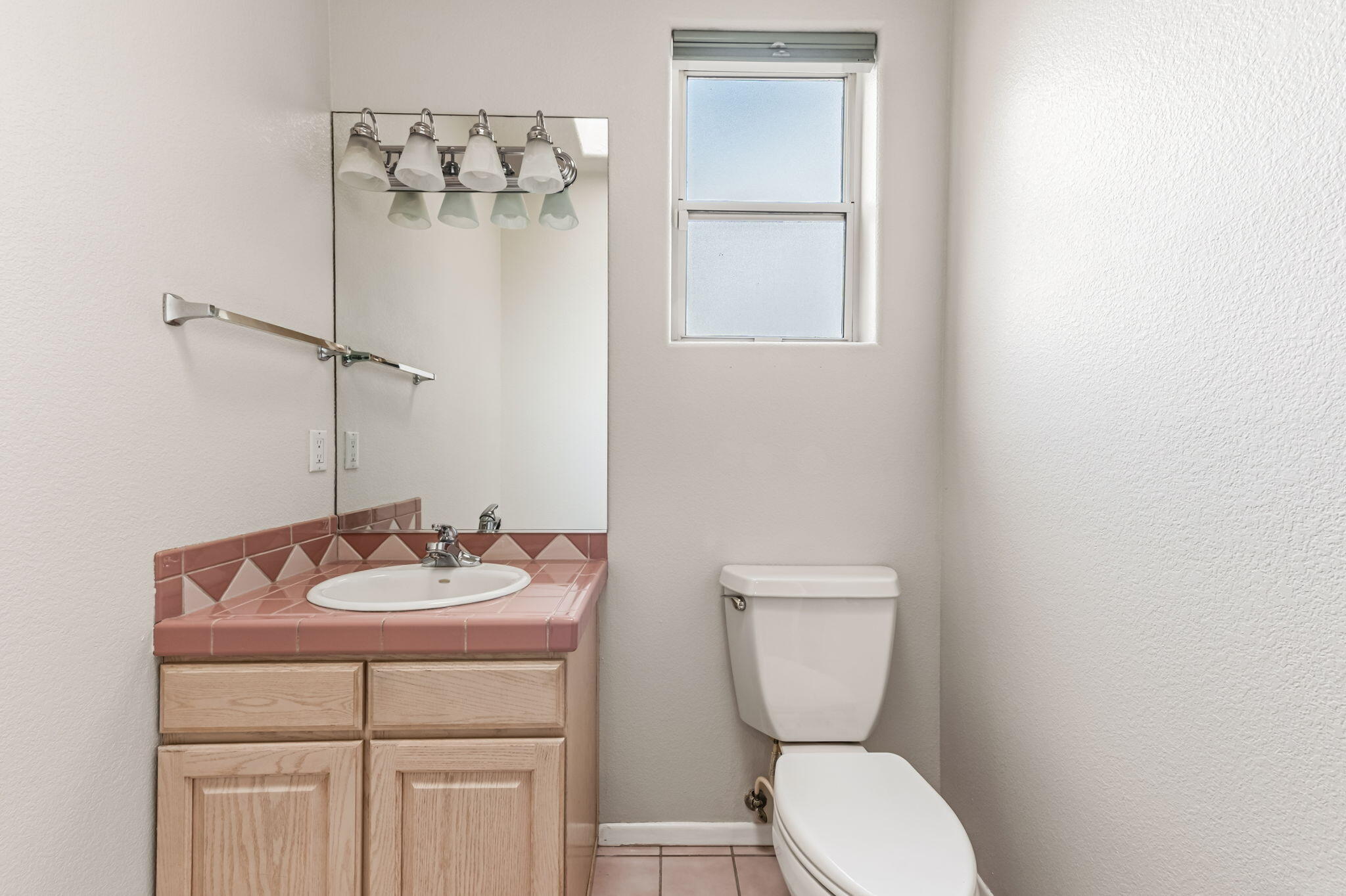 901 Calle Coronado SE