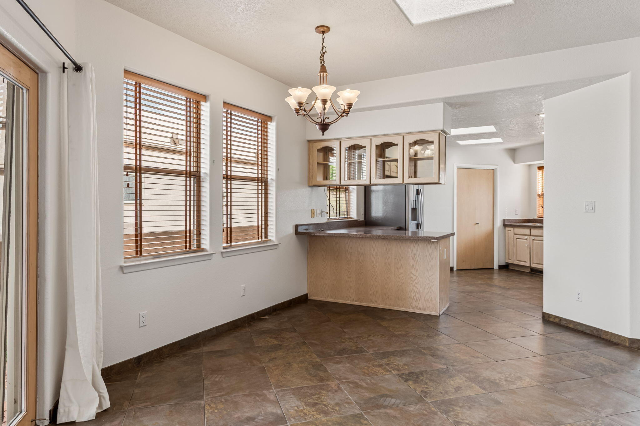 901 Calle Coronado SE