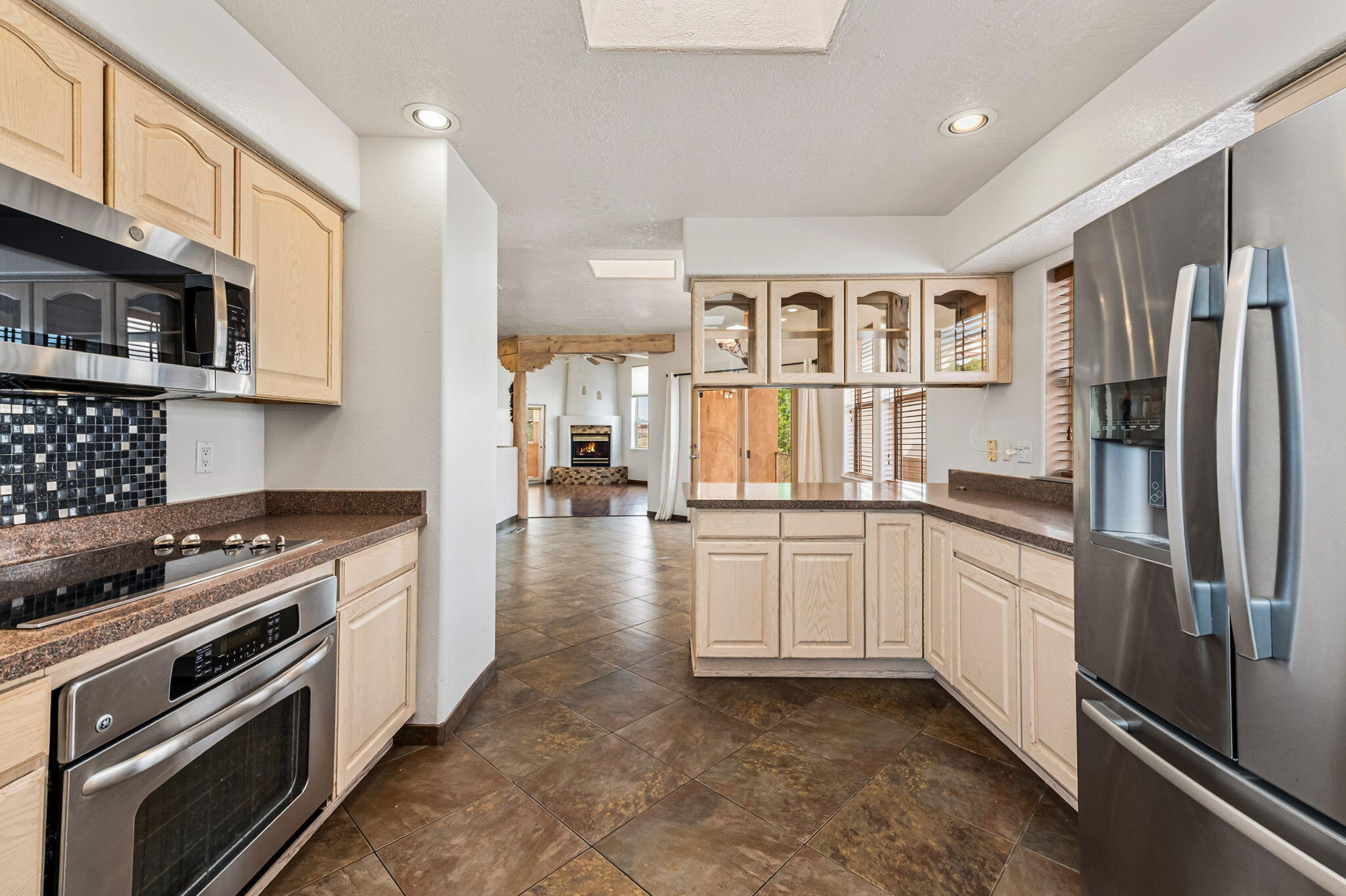 901 Calle Coronado SE