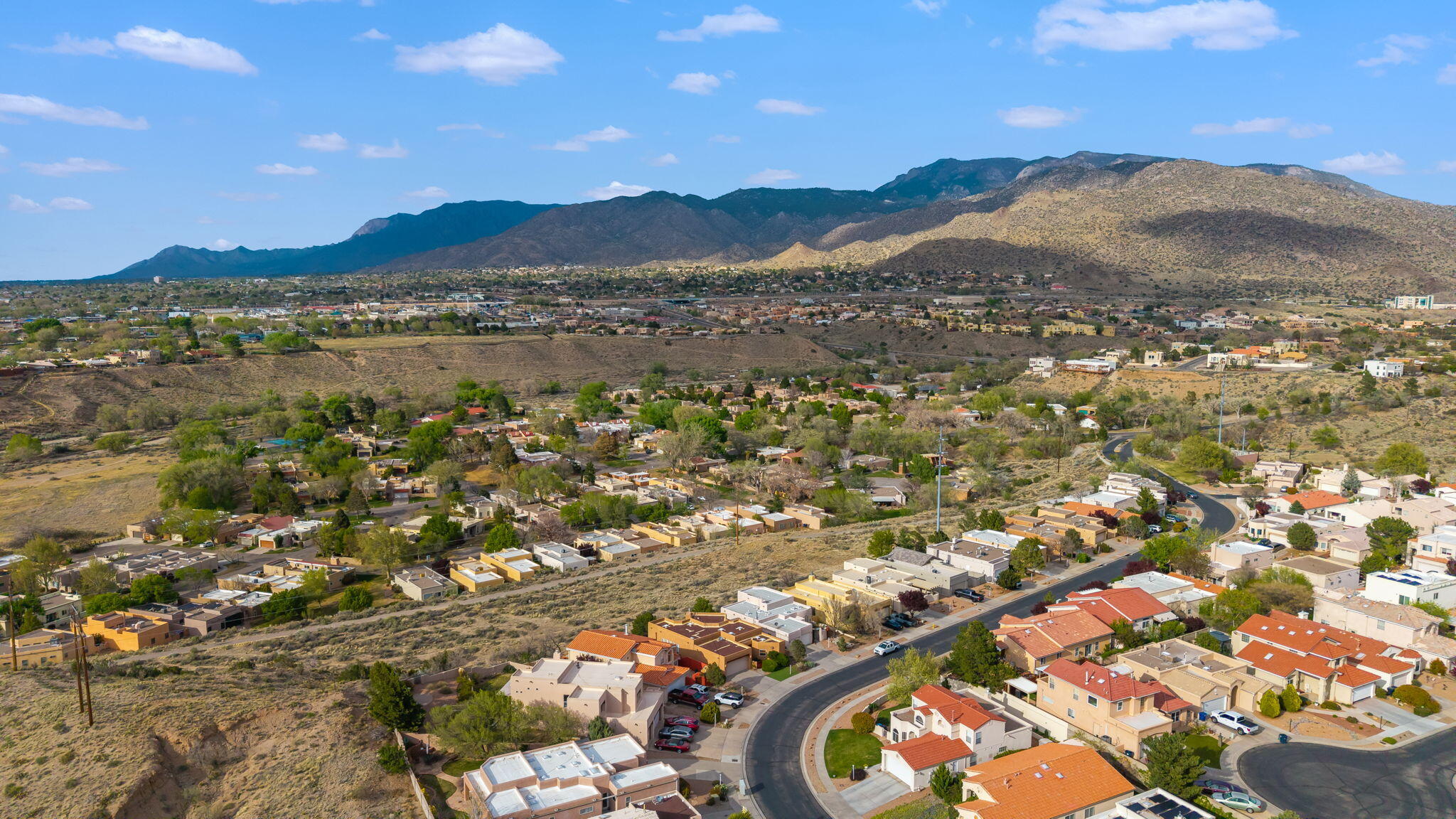 901 Calle Coronado SE