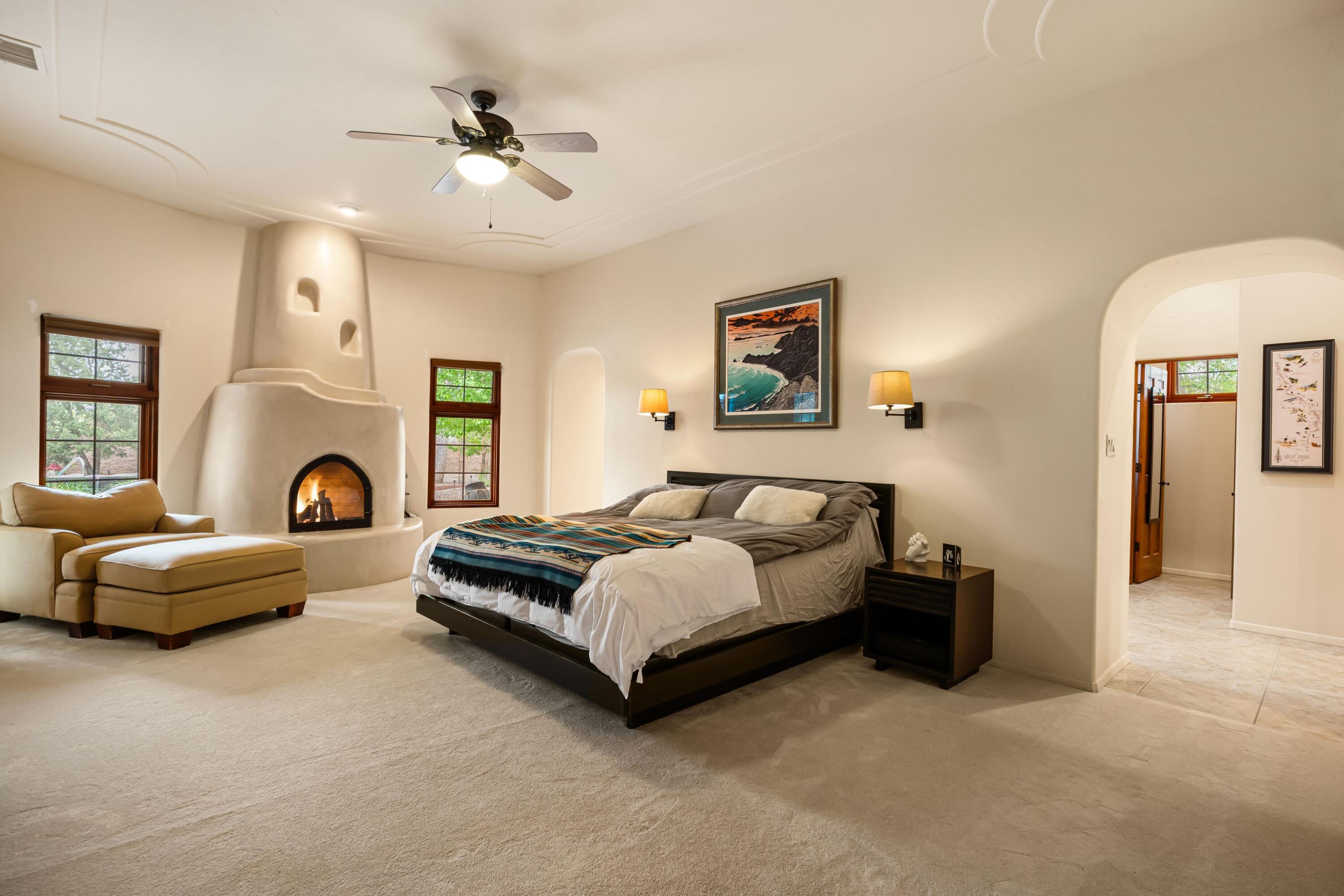 924 Camino Vista Rio