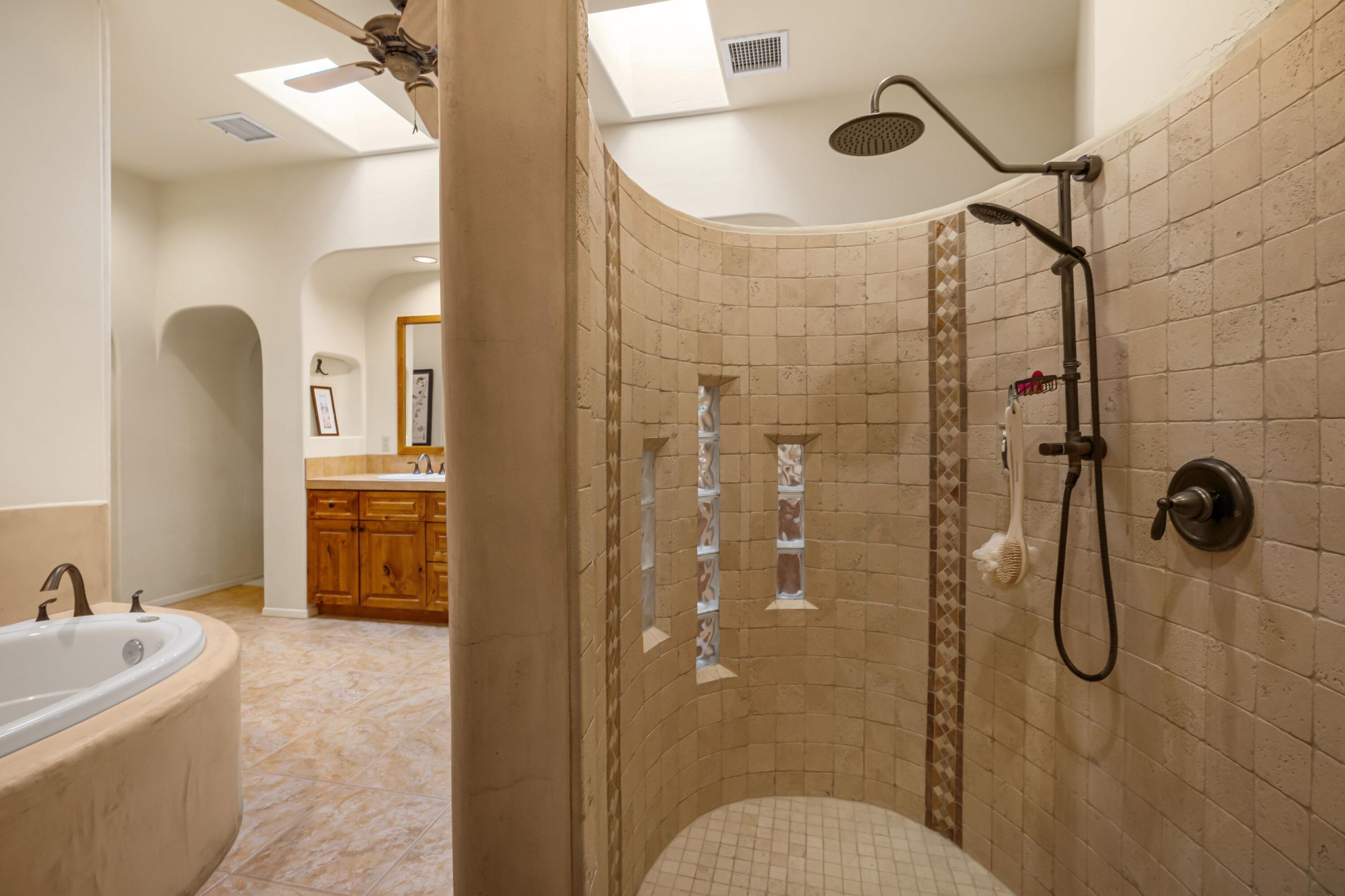 924 Camino Vista Rio