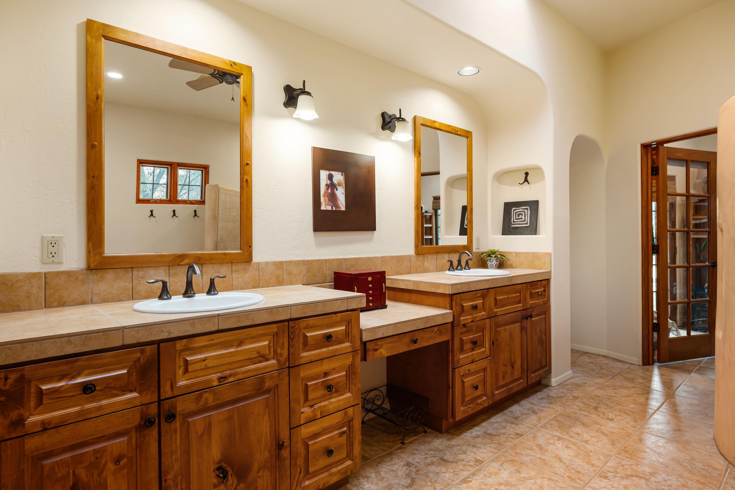 924 Camino Vista Rio