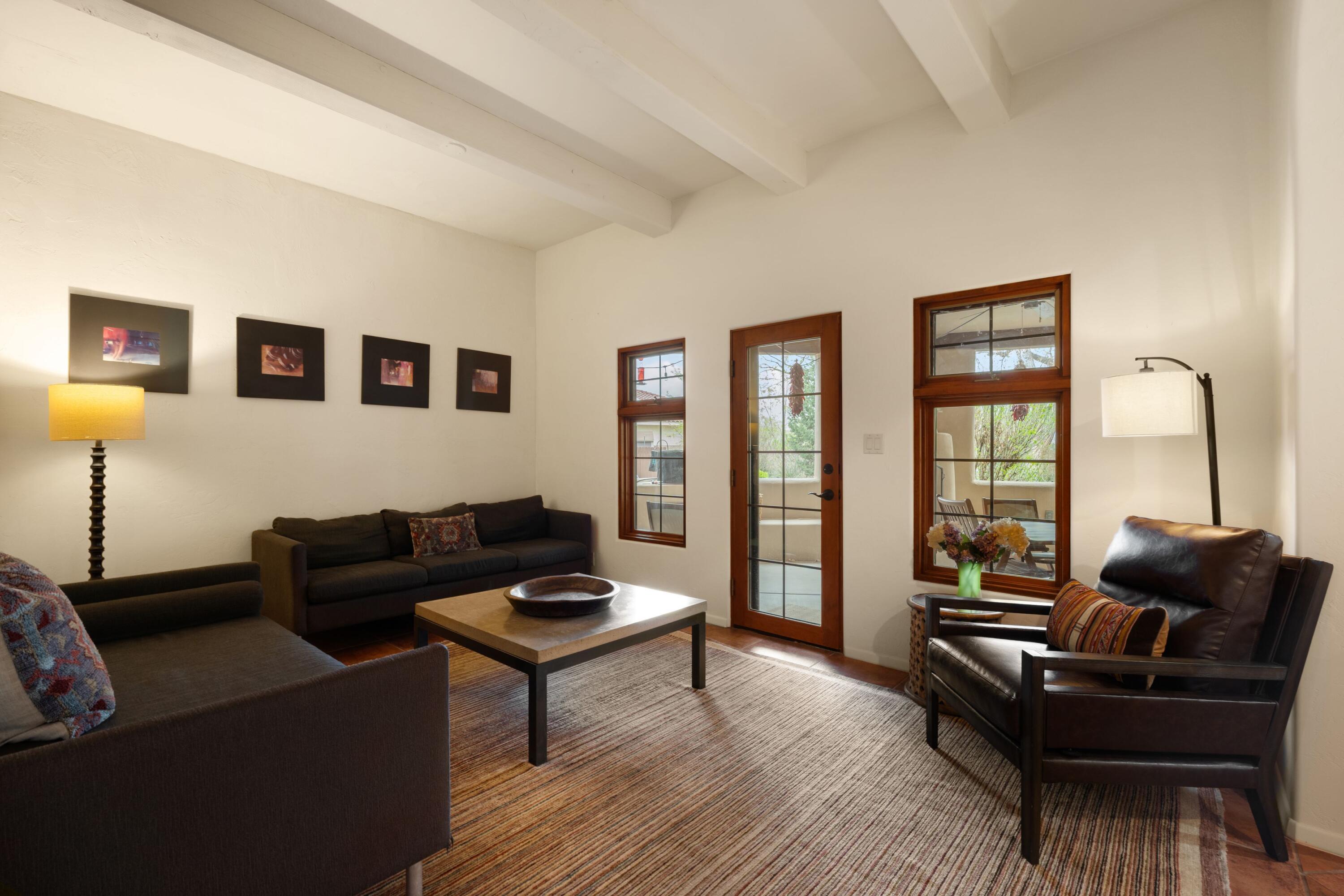 924 Camino Vista Rio