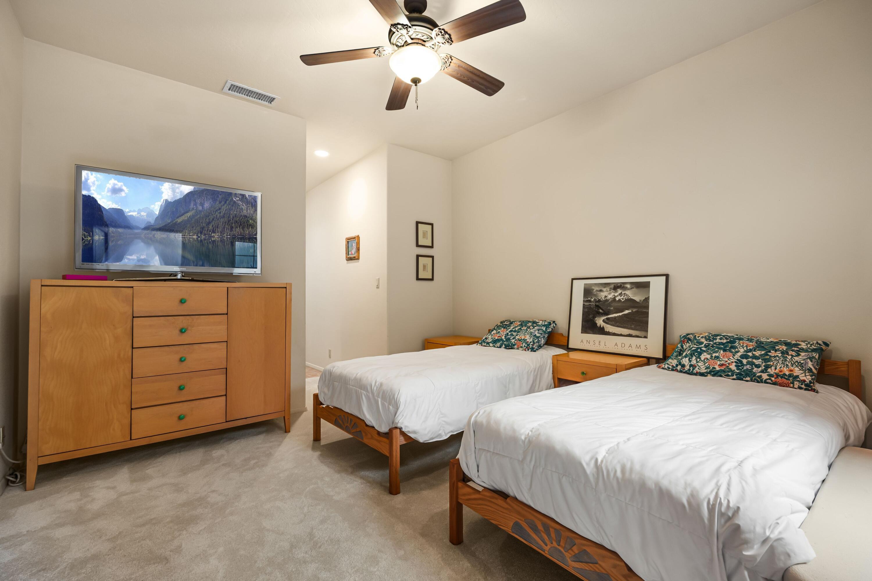 924 Camino Vista Rio