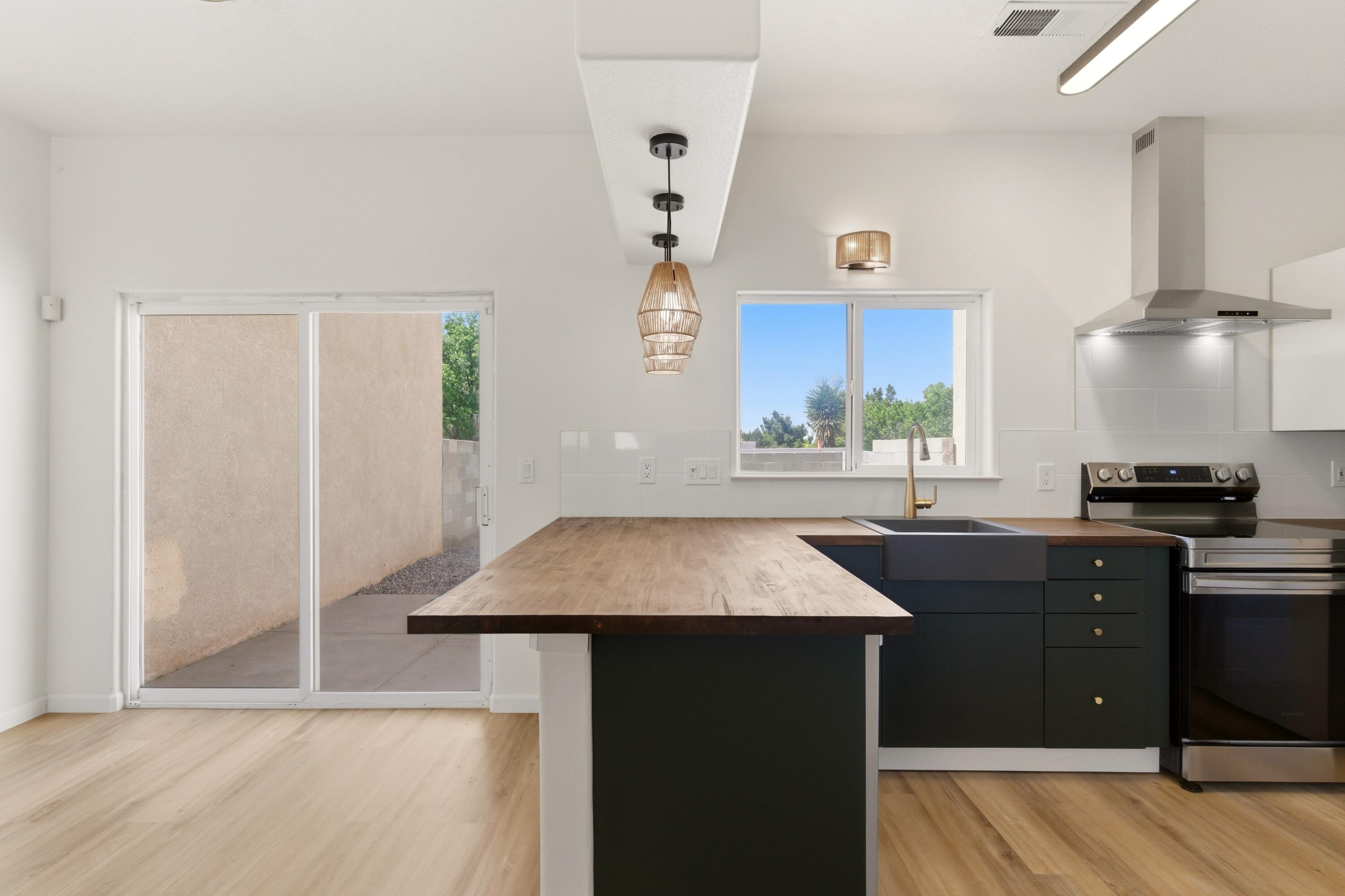 4623 Via Macduffee Road NE