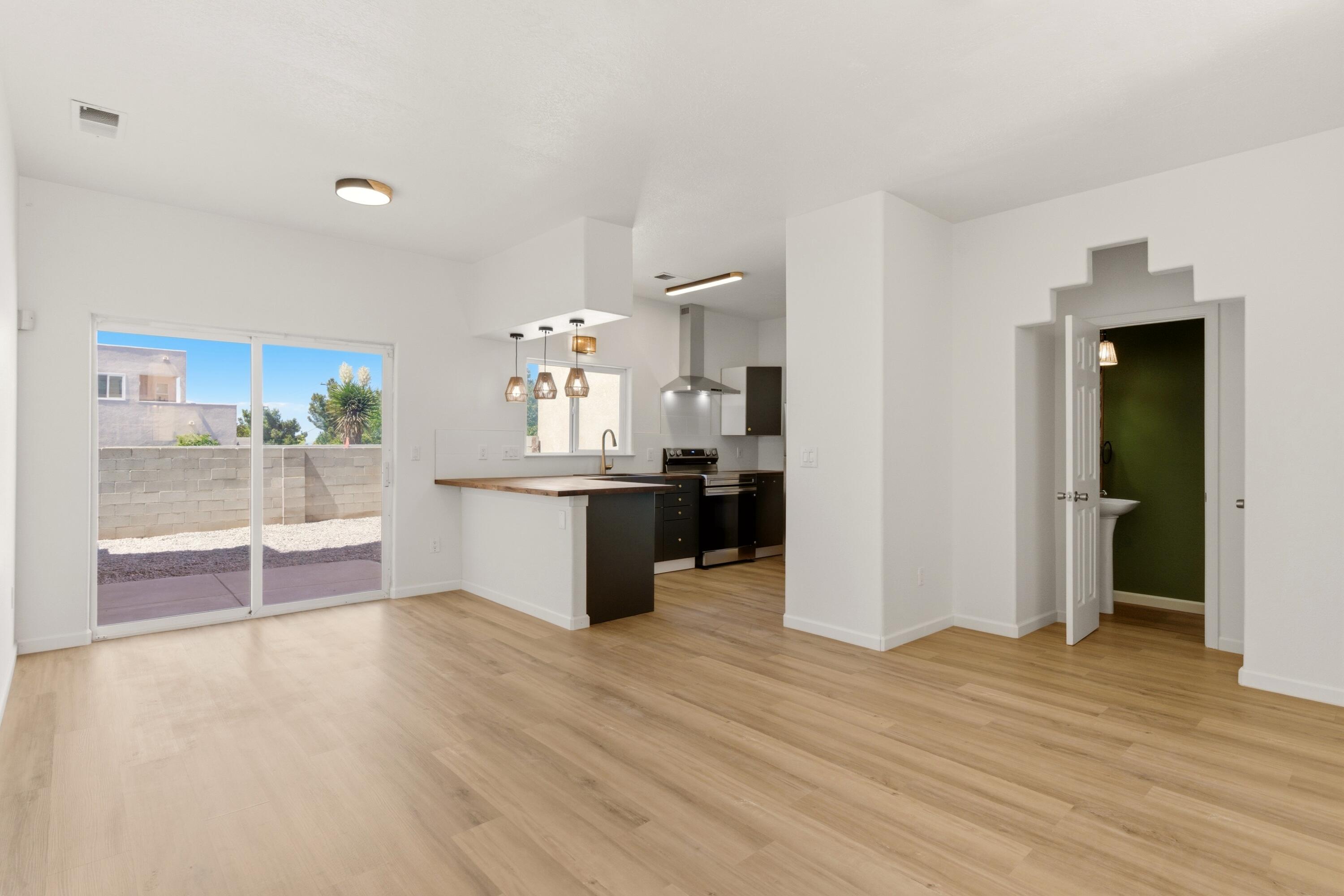 4623 Via Macduffee Road NE