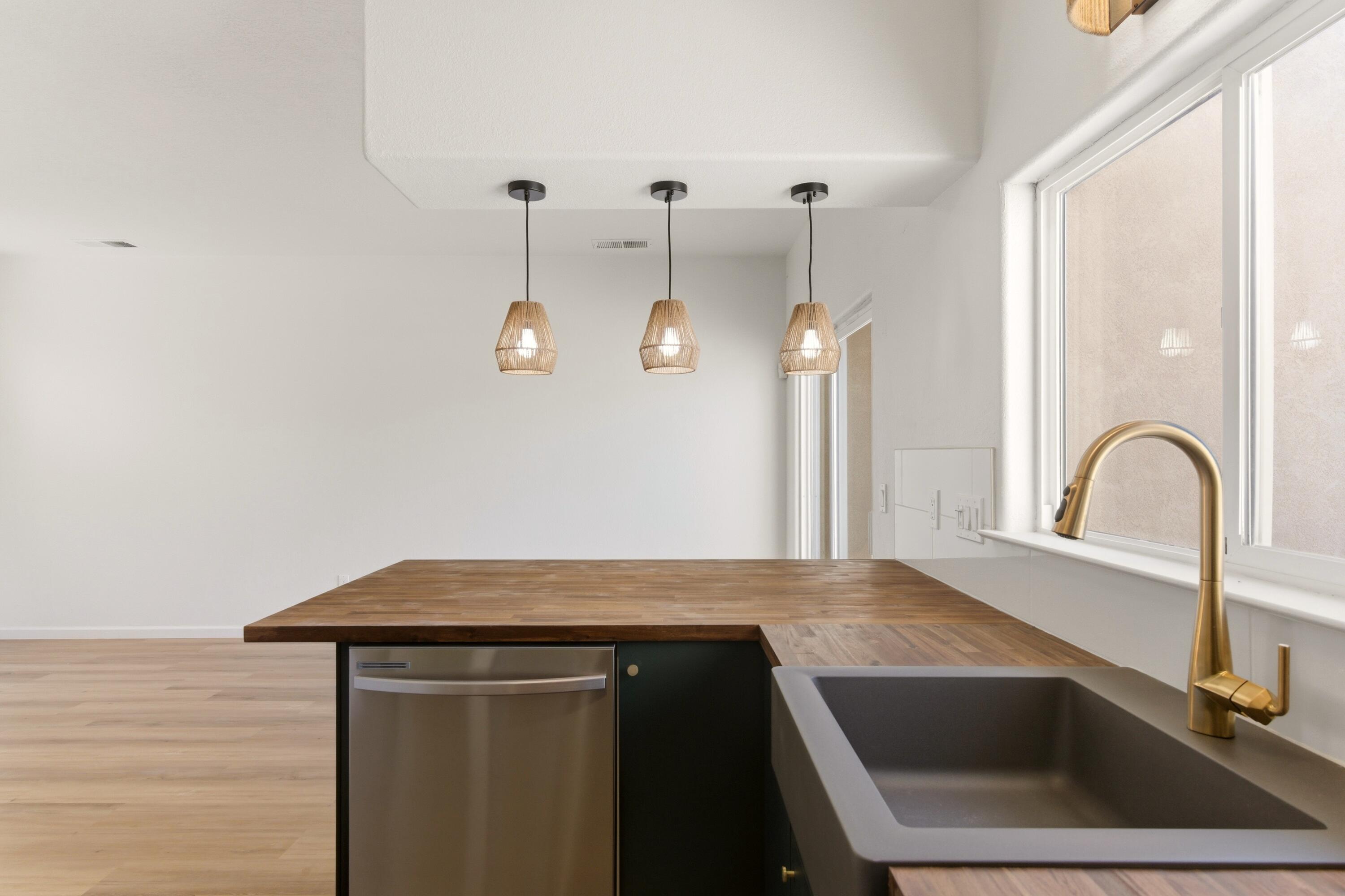 4623 Via Macduffee Road NE