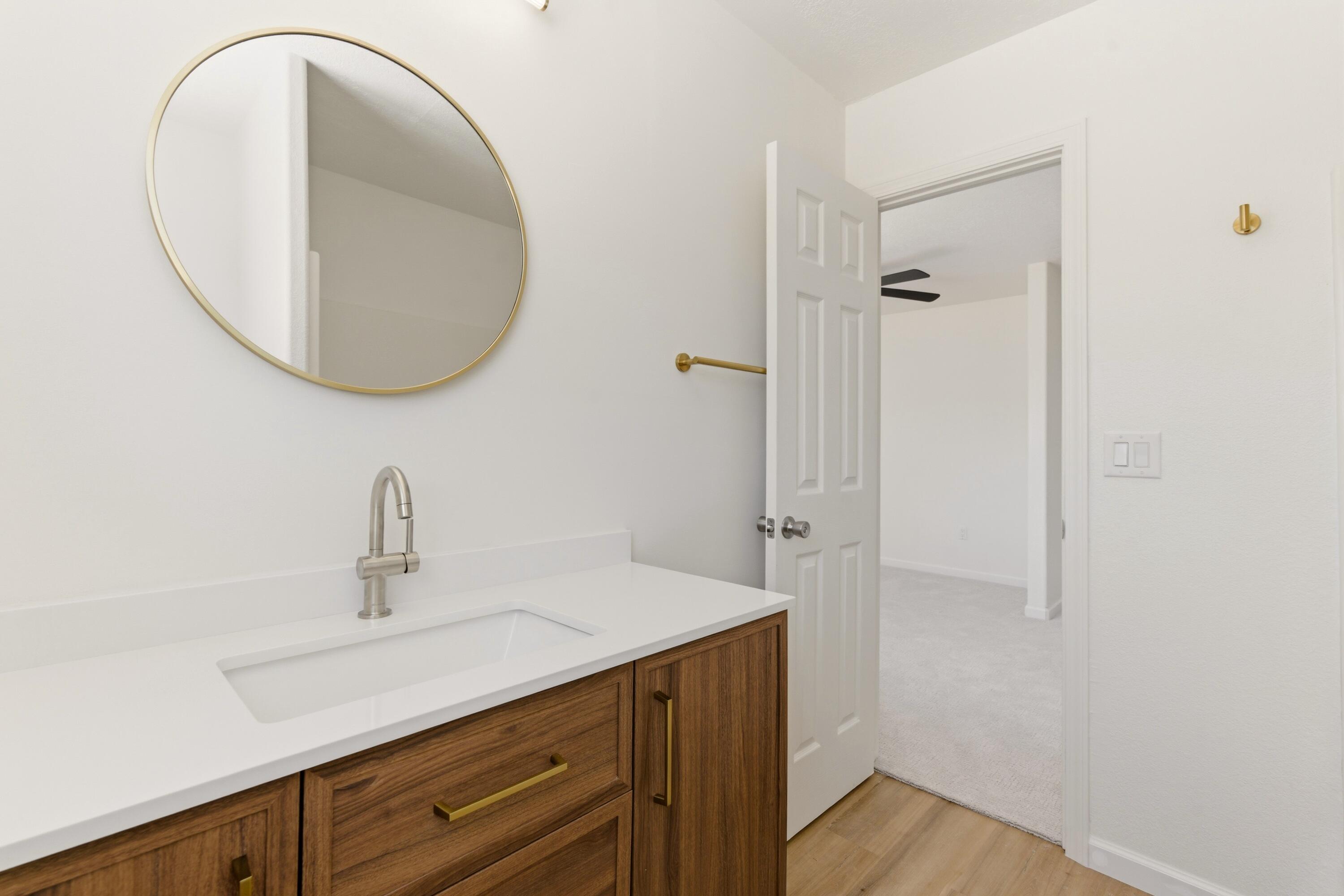 4623 Via Macduffee Road NE