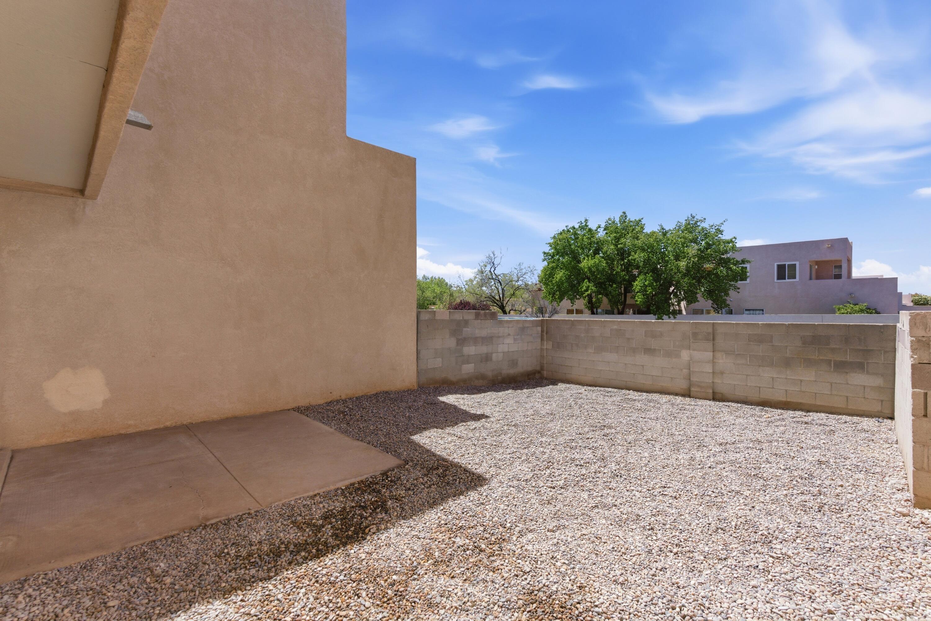 4623 Via Macduffee Road NE