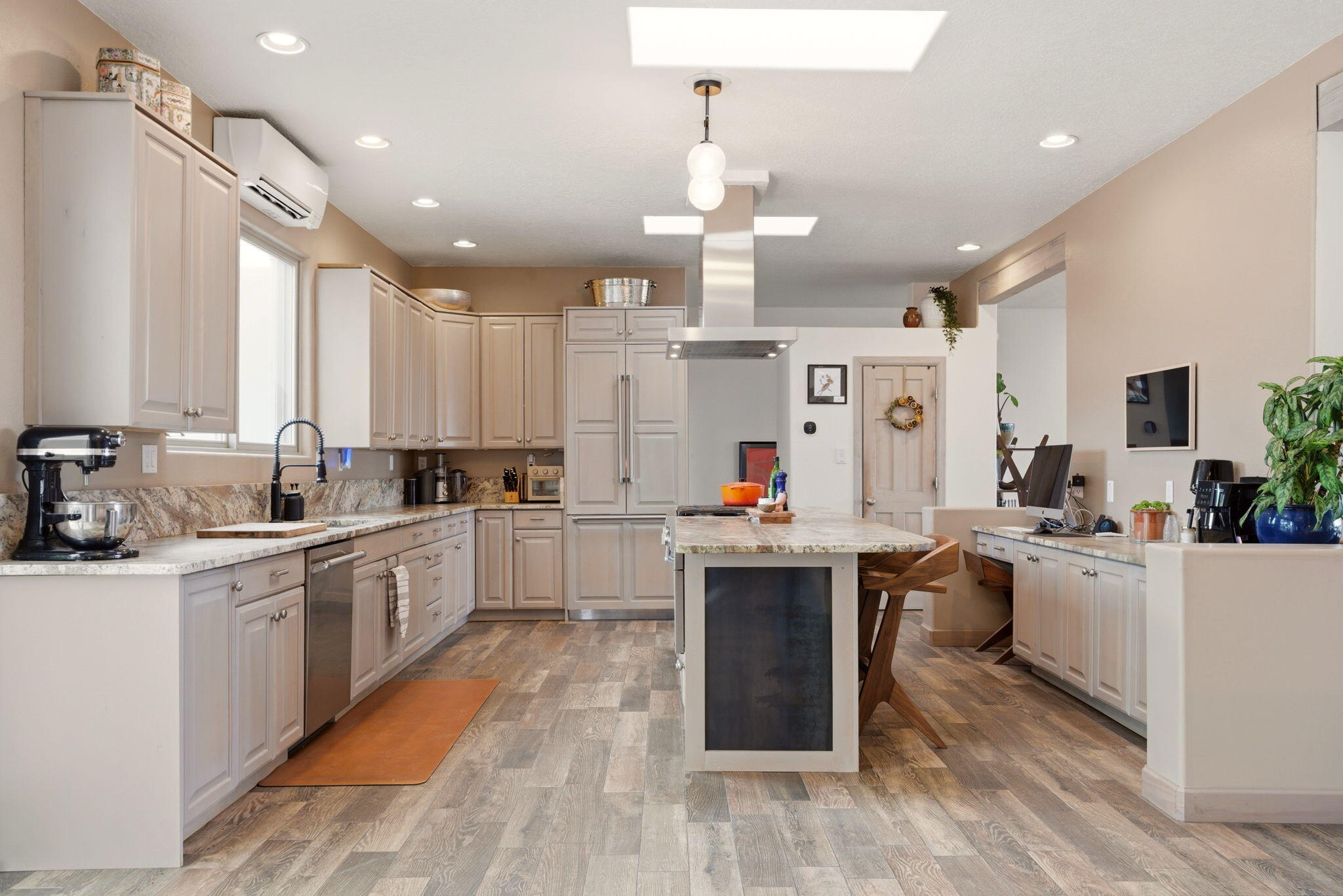 12107 Holly Avenue NE