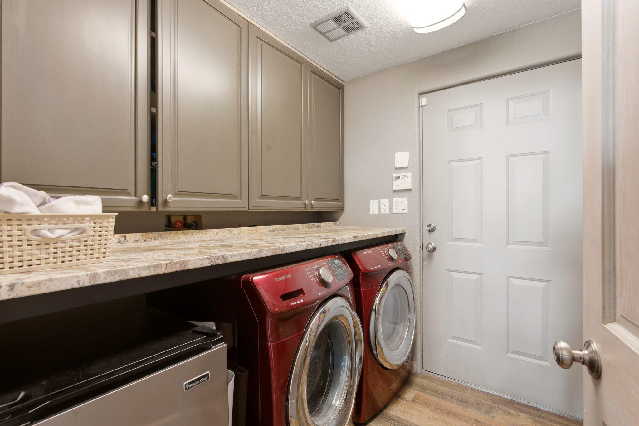 12107 Holly Avenue NE