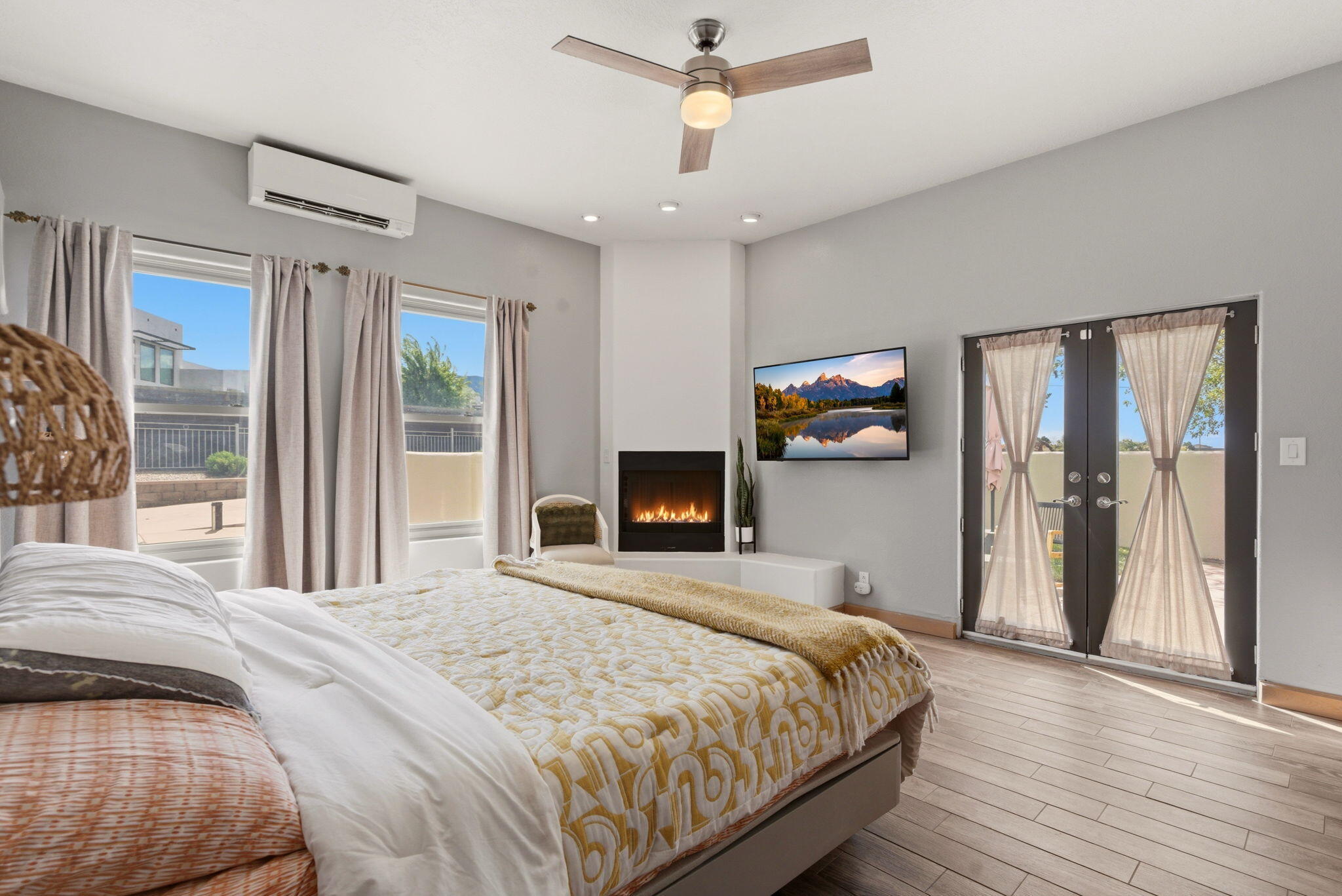 12107 Holly Avenue NE