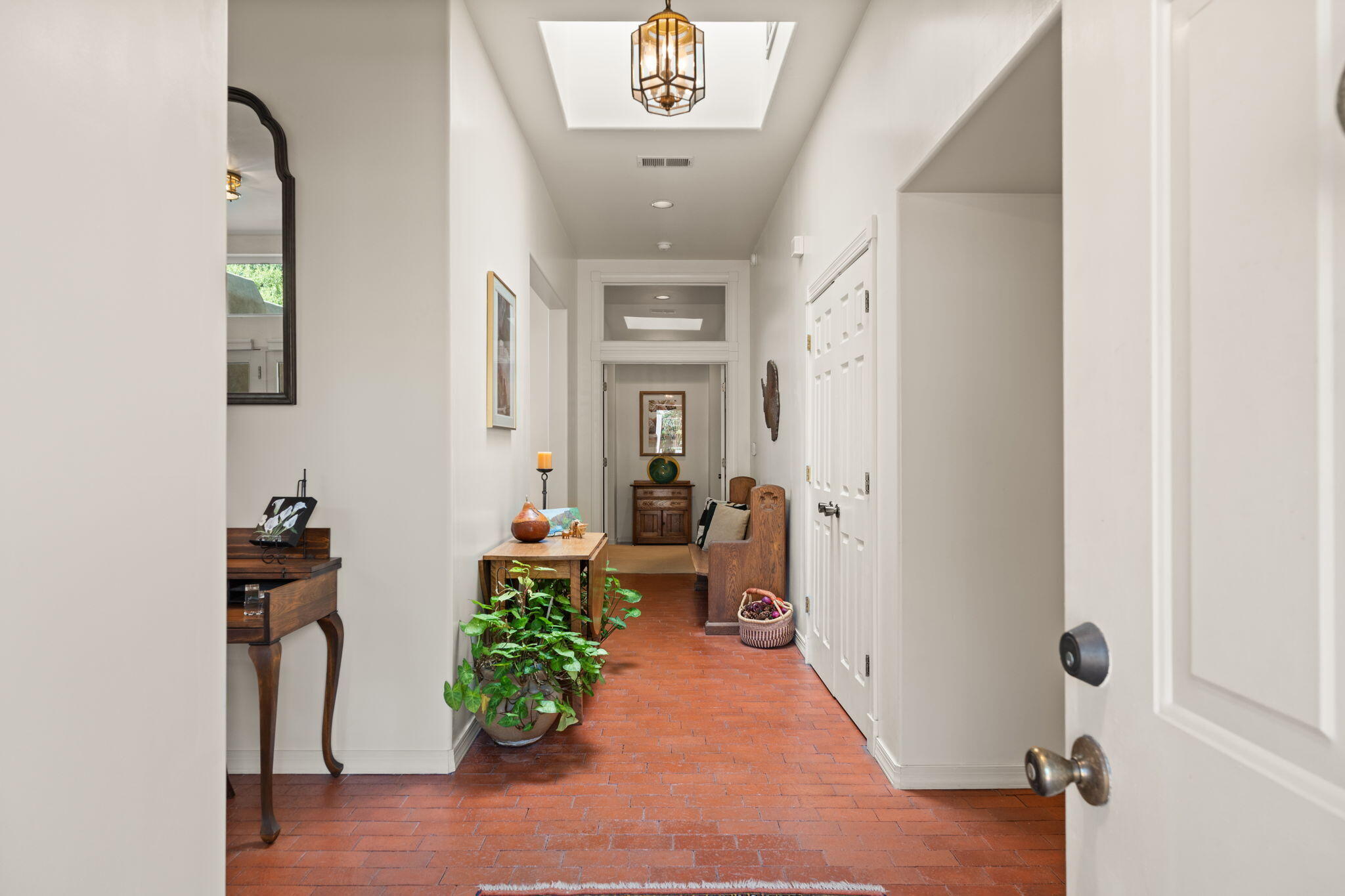 2309 Calle De Real NW