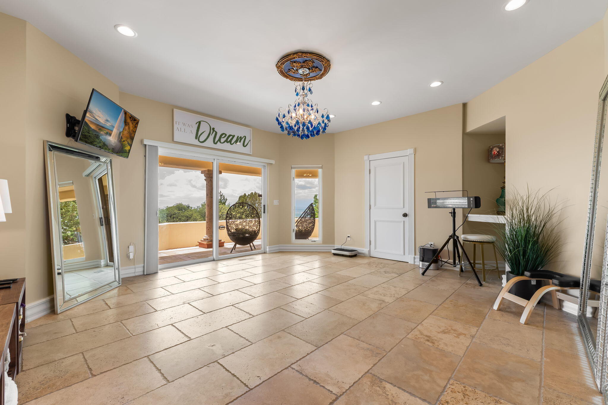 2 Sandia Heights Drive NE