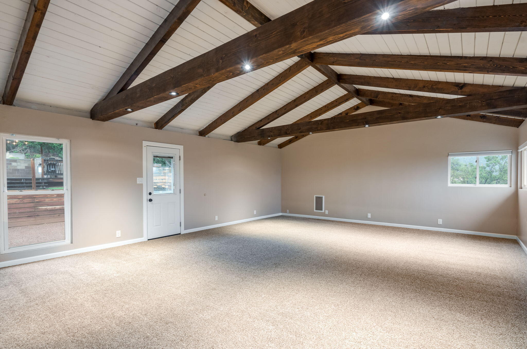 111 Rincon Loop Road