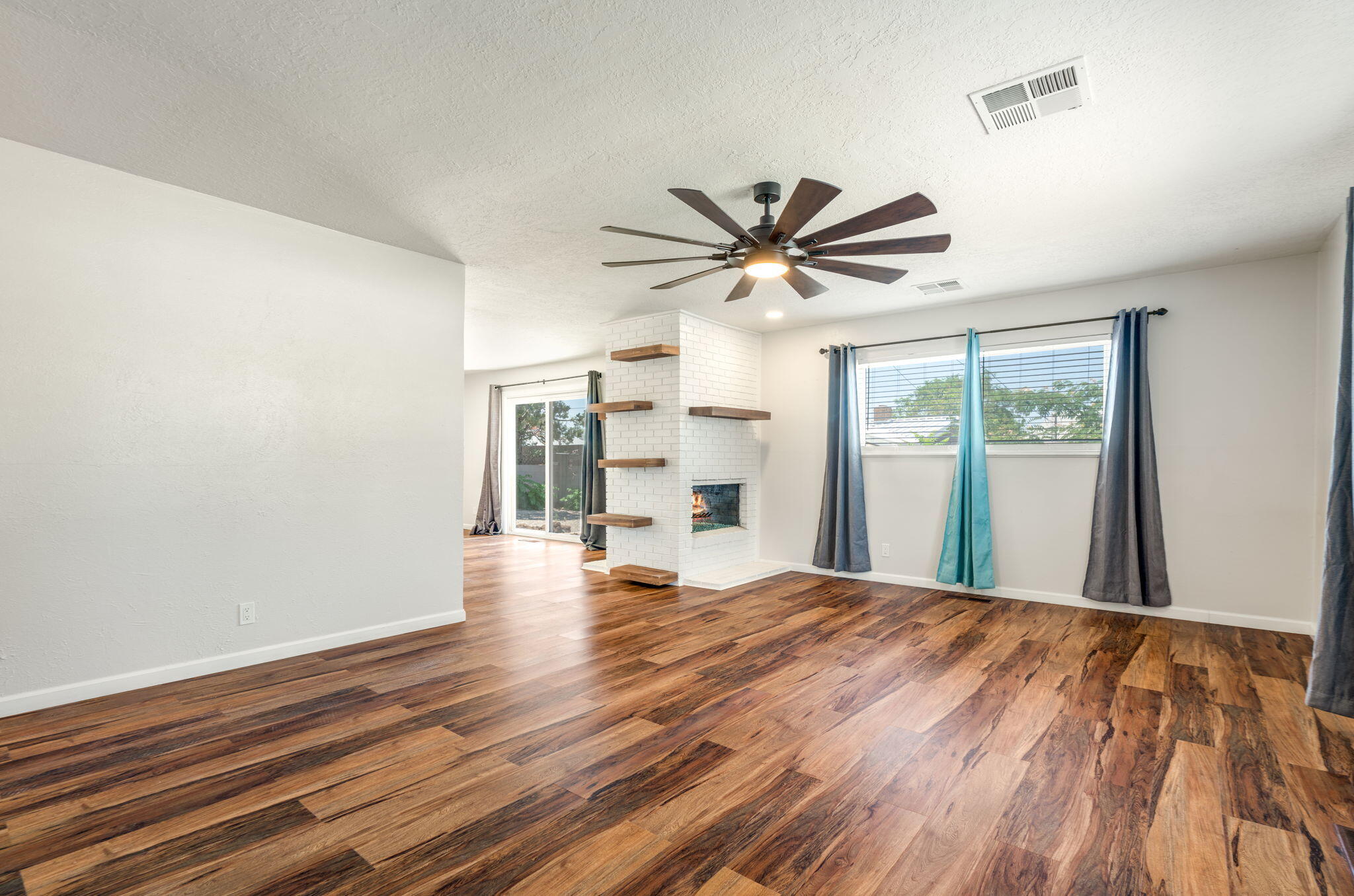 1409 Dorothy Street NE