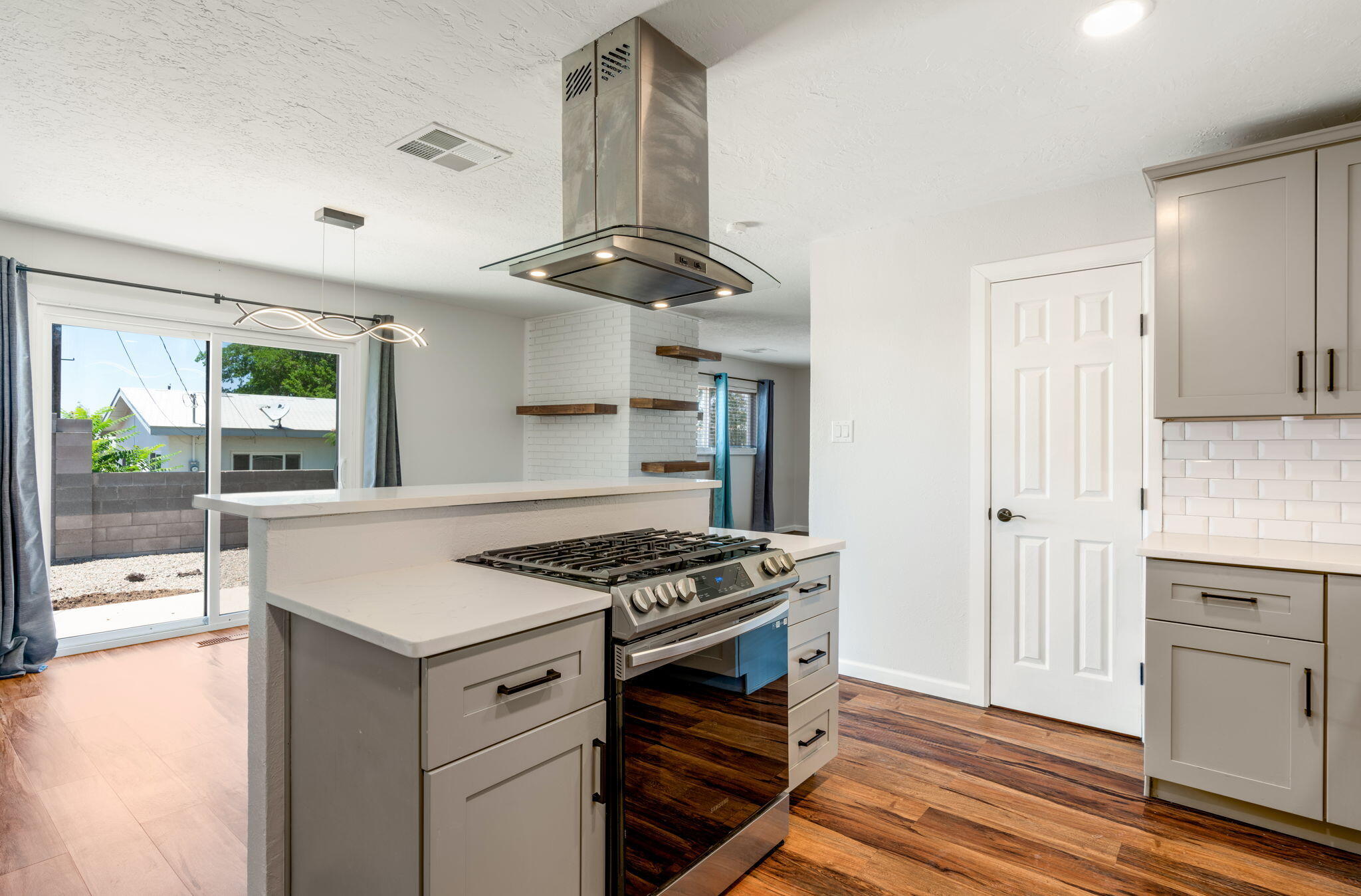 1409 Dorothy Street NE