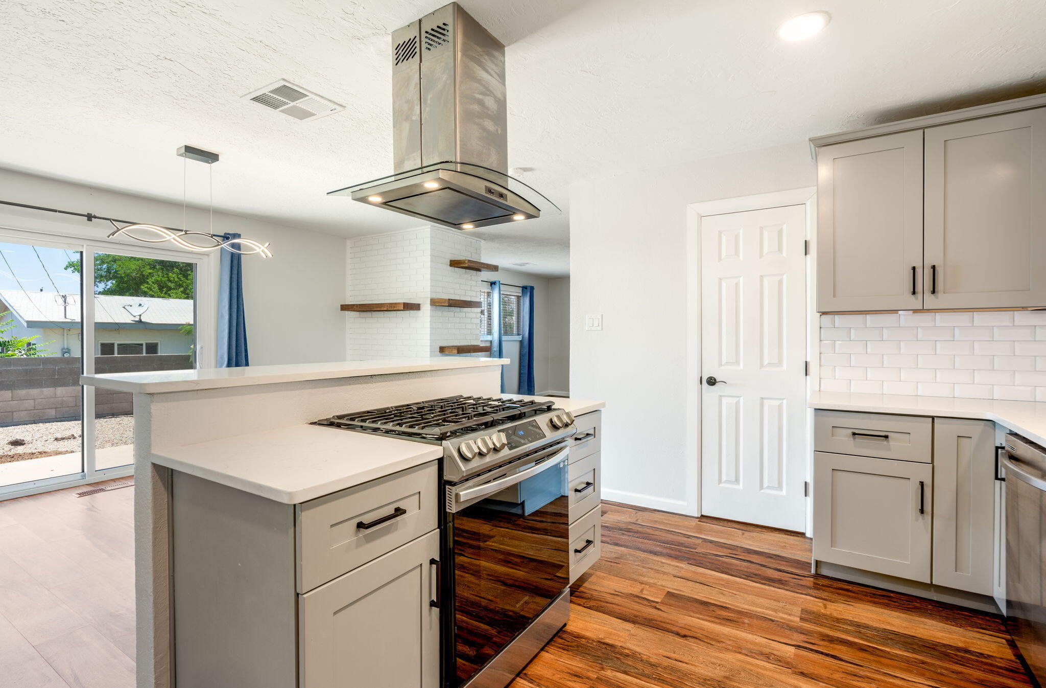 1409 Dorothy Street NE