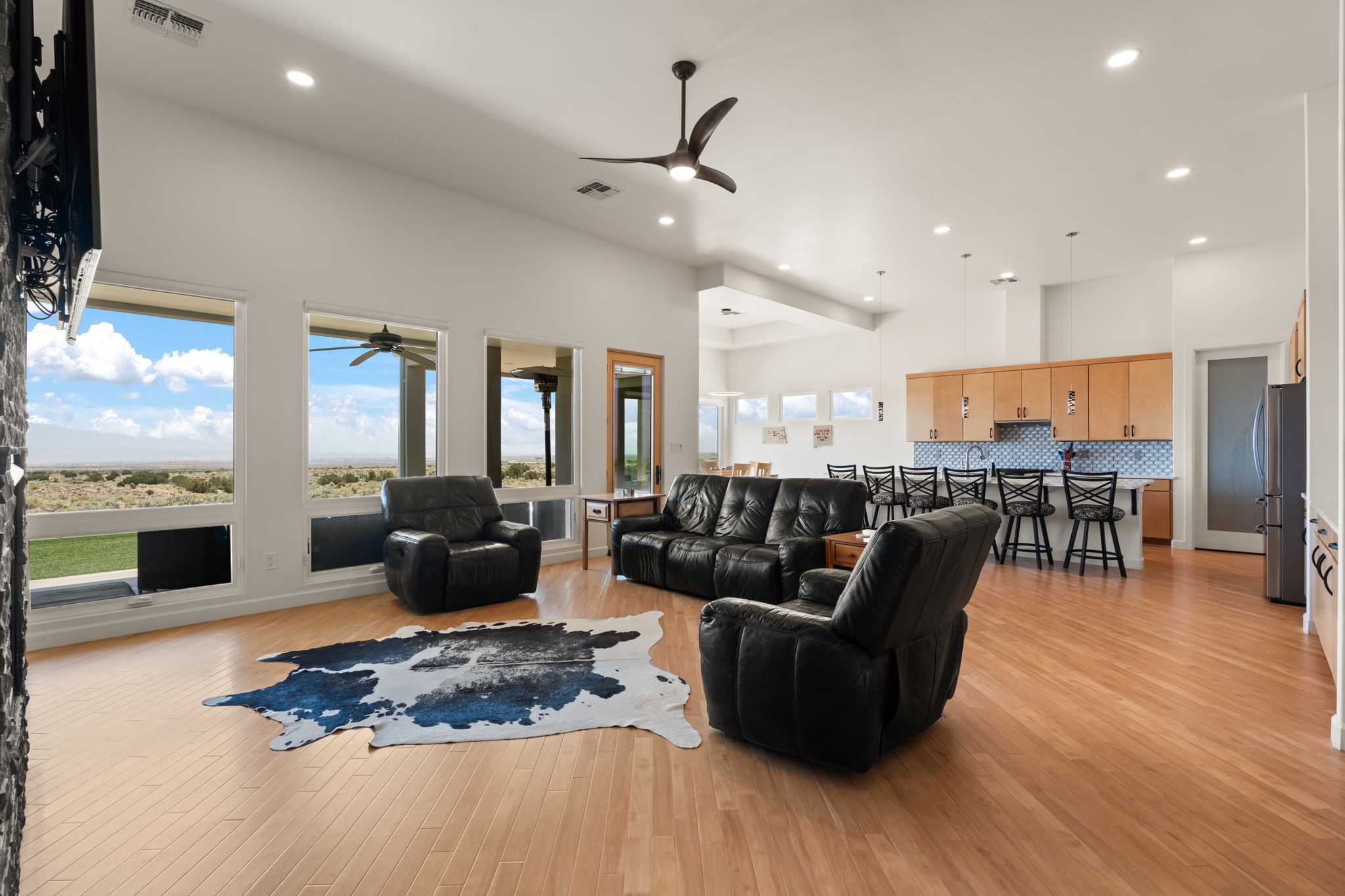 2324 Venada Road