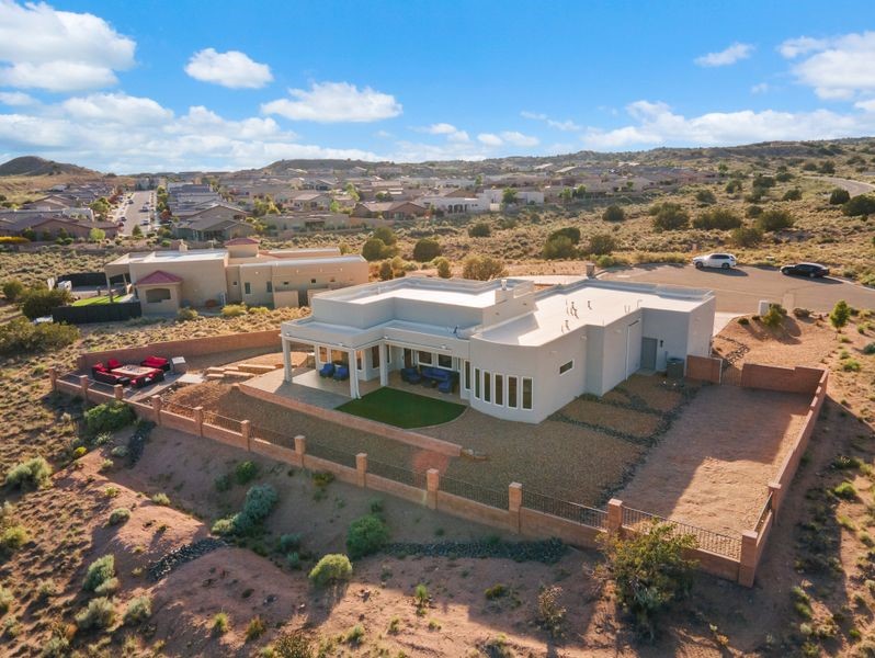 2324 Venada Road