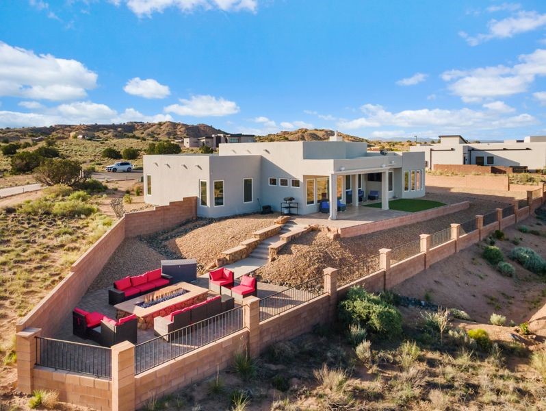 2324 Venada Road