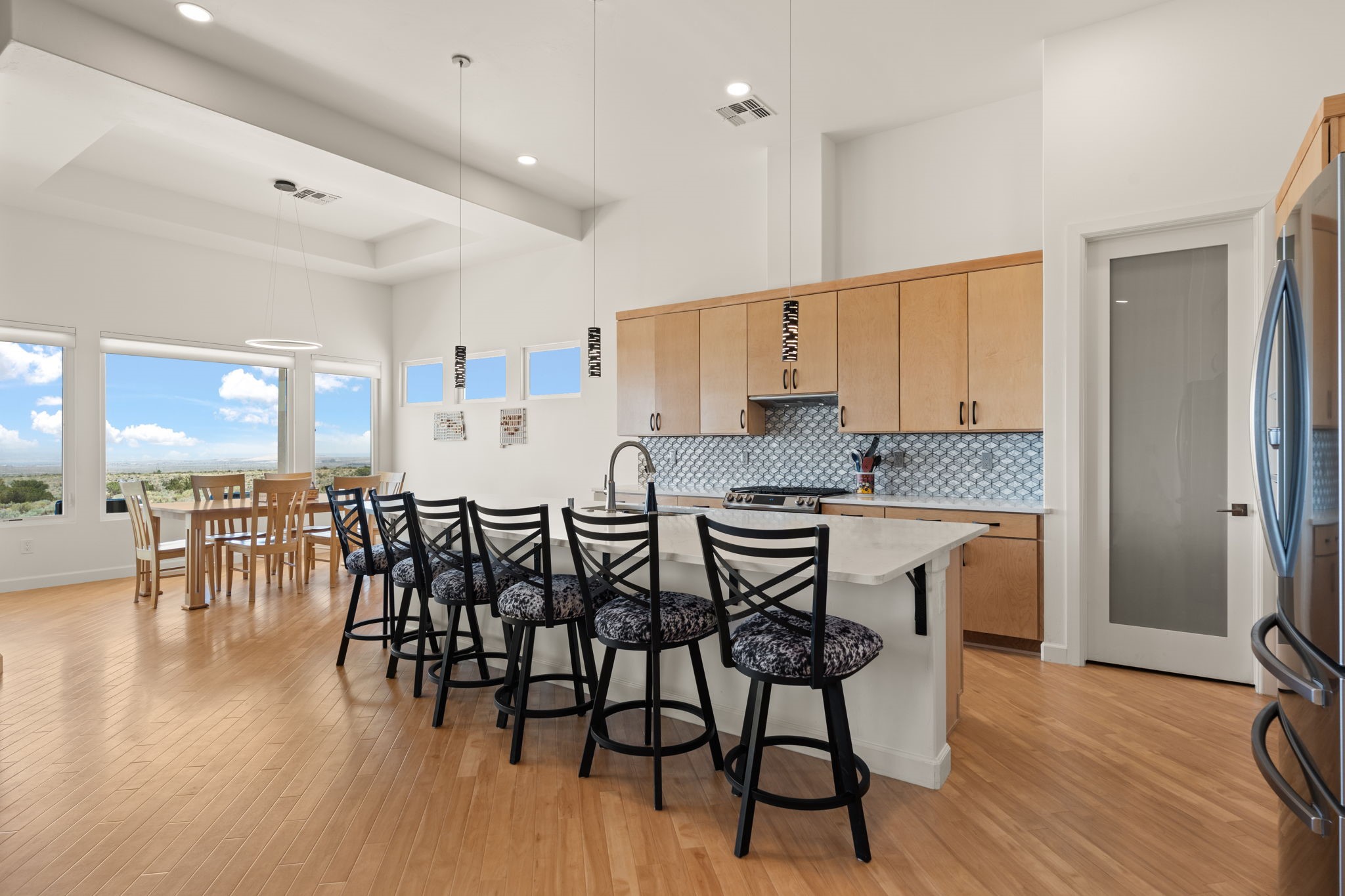 2324 Venada Road