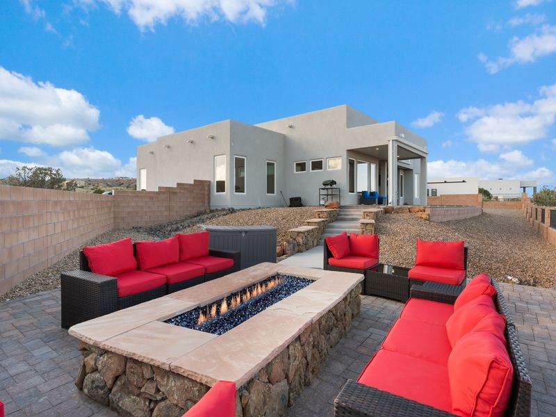 2324 Venada Road
