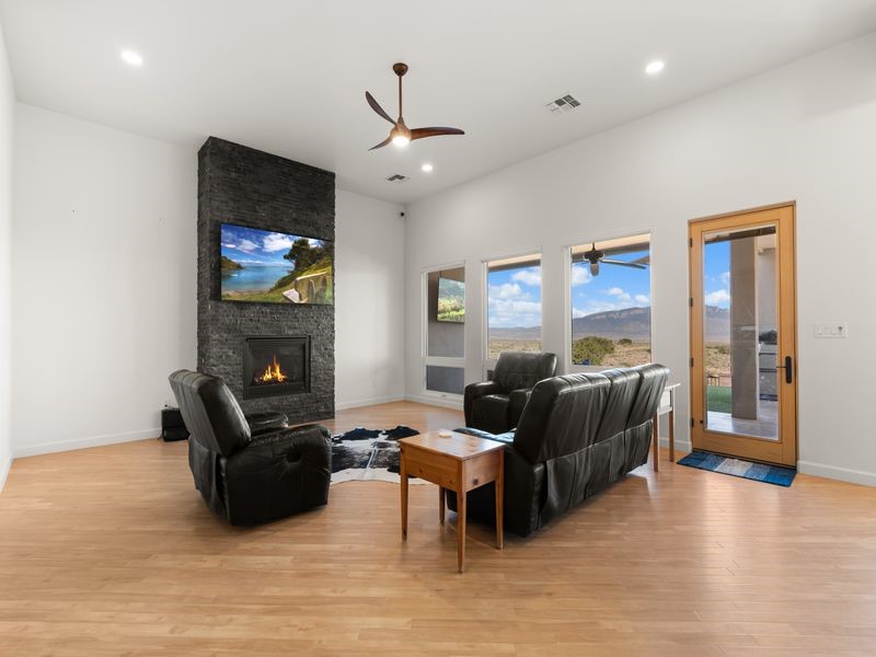 2324 Venada Road