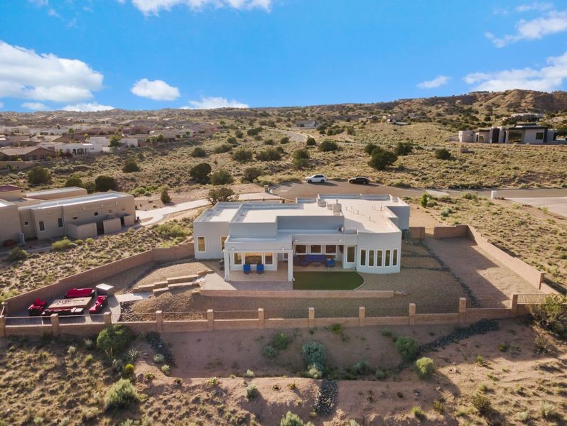 2324 Venada Road
