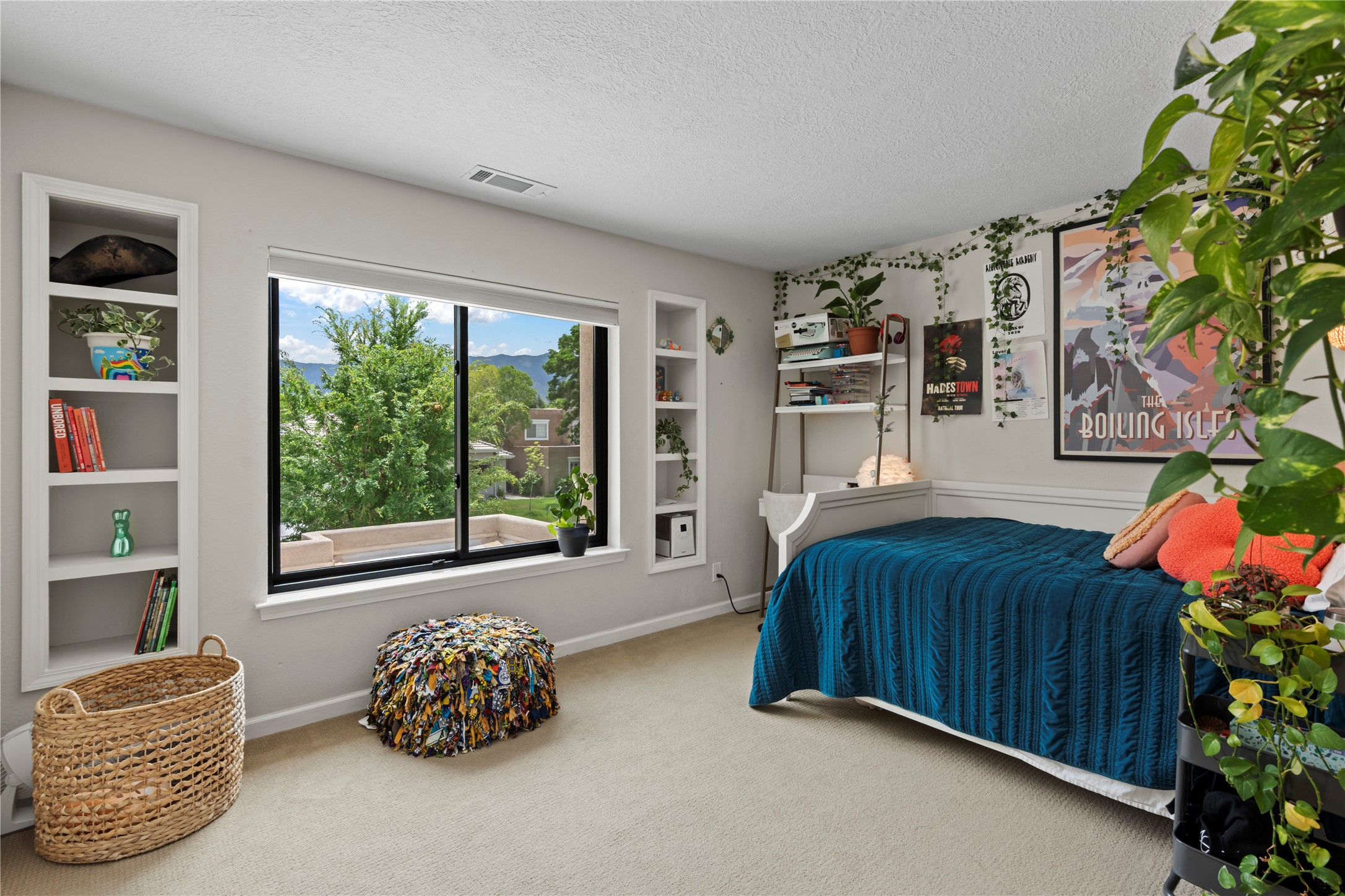 10616 Prestwick NE
