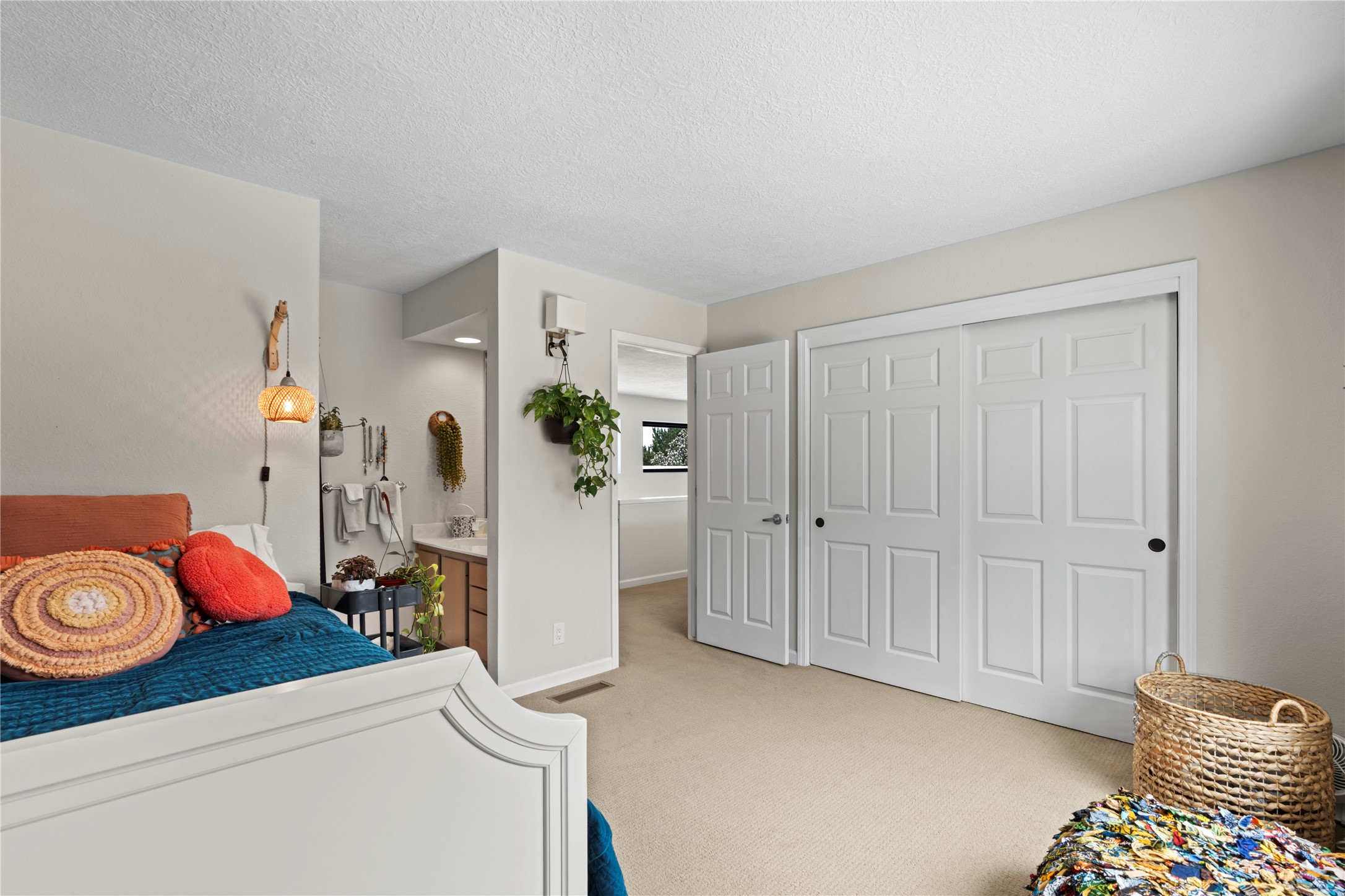 10616 Prestwick NE
