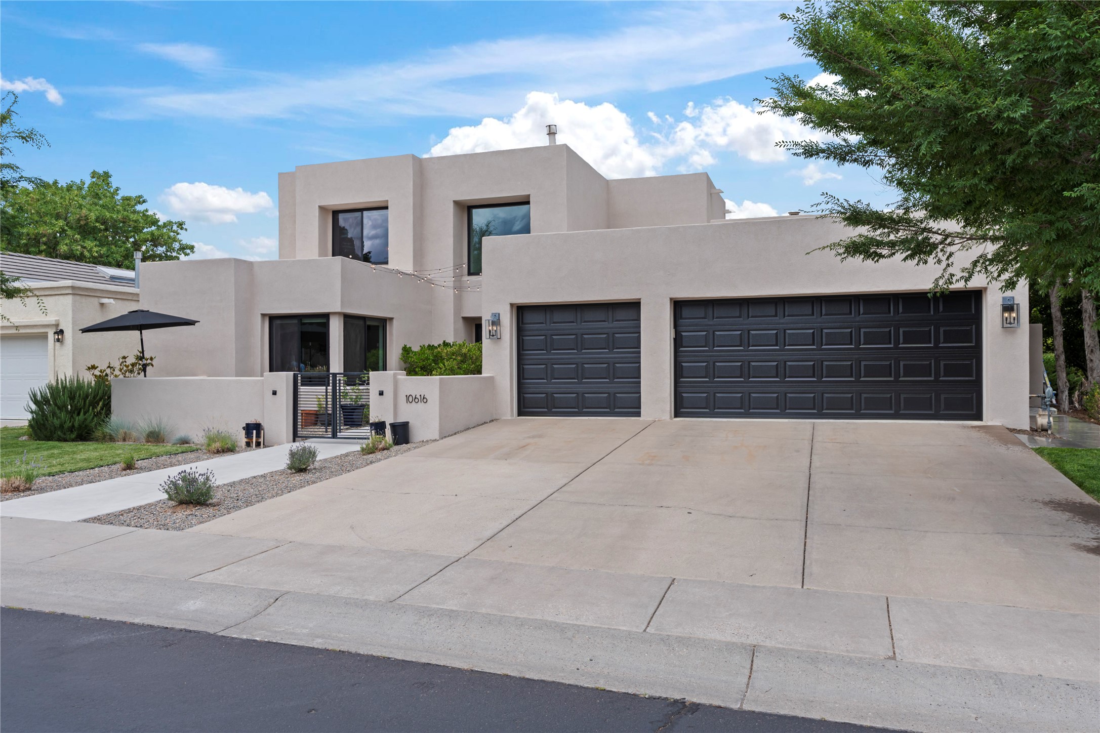 10616 Prestwick NE