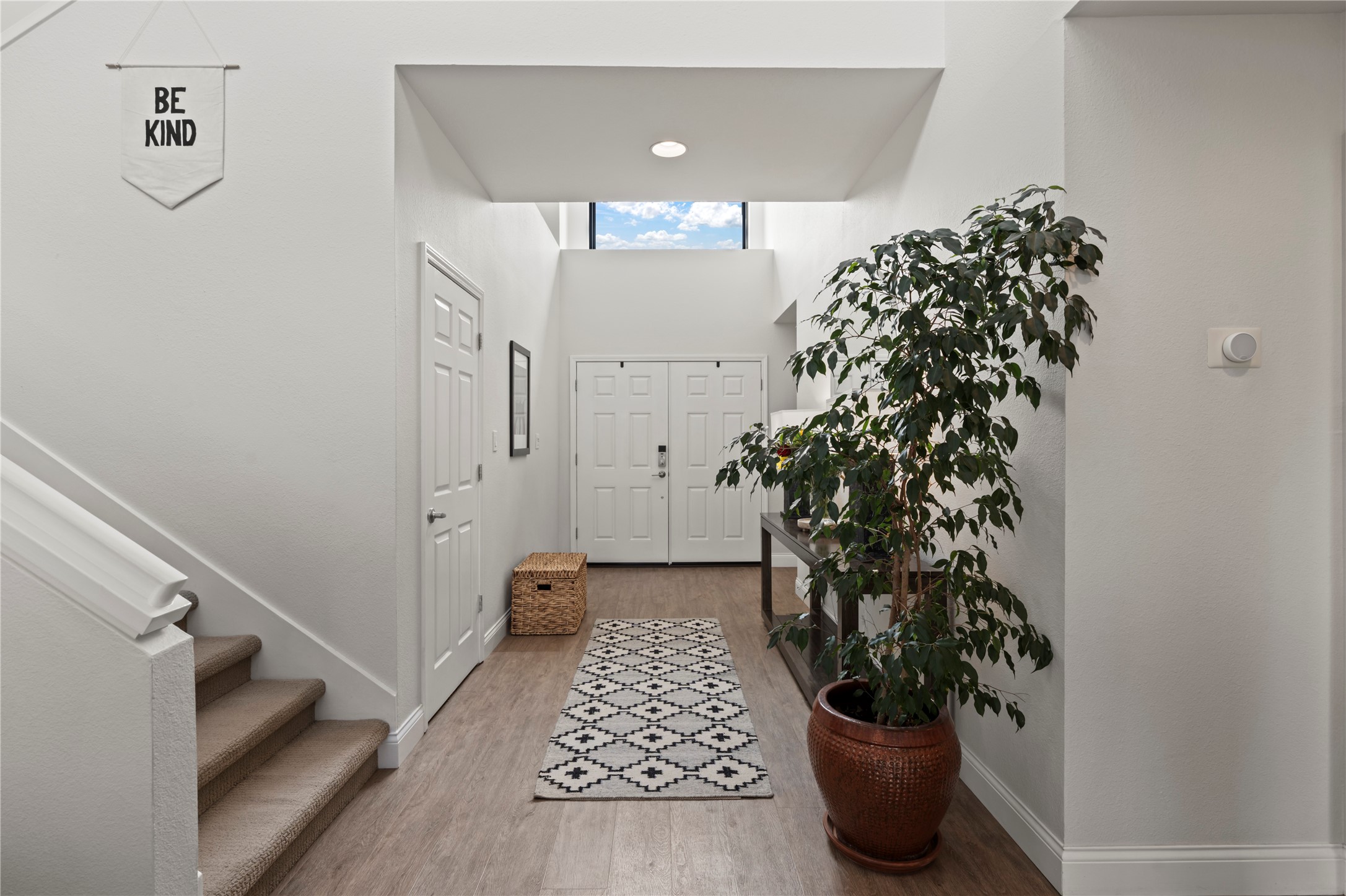10616 Prestwick NE