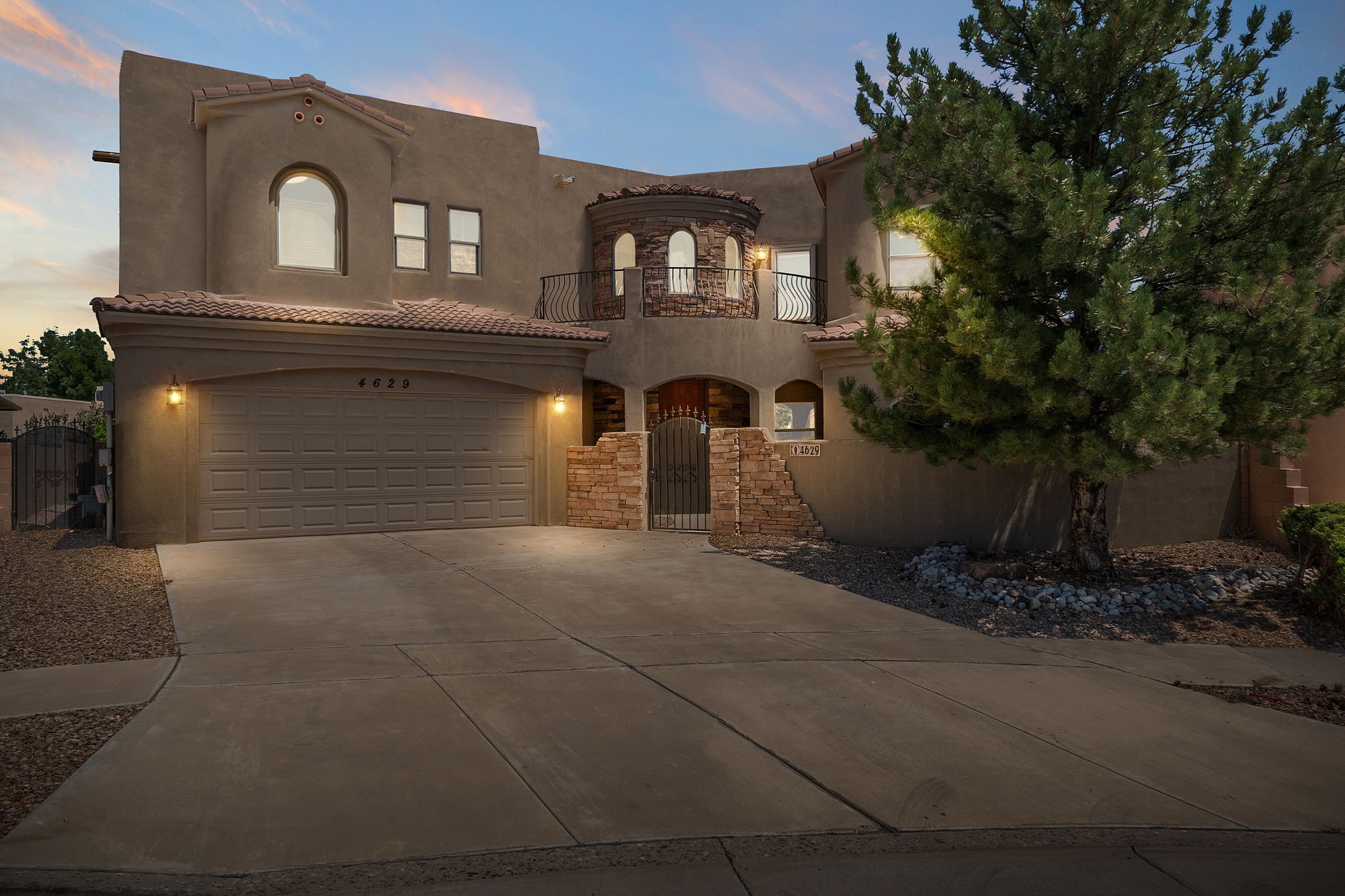 4629 Albany