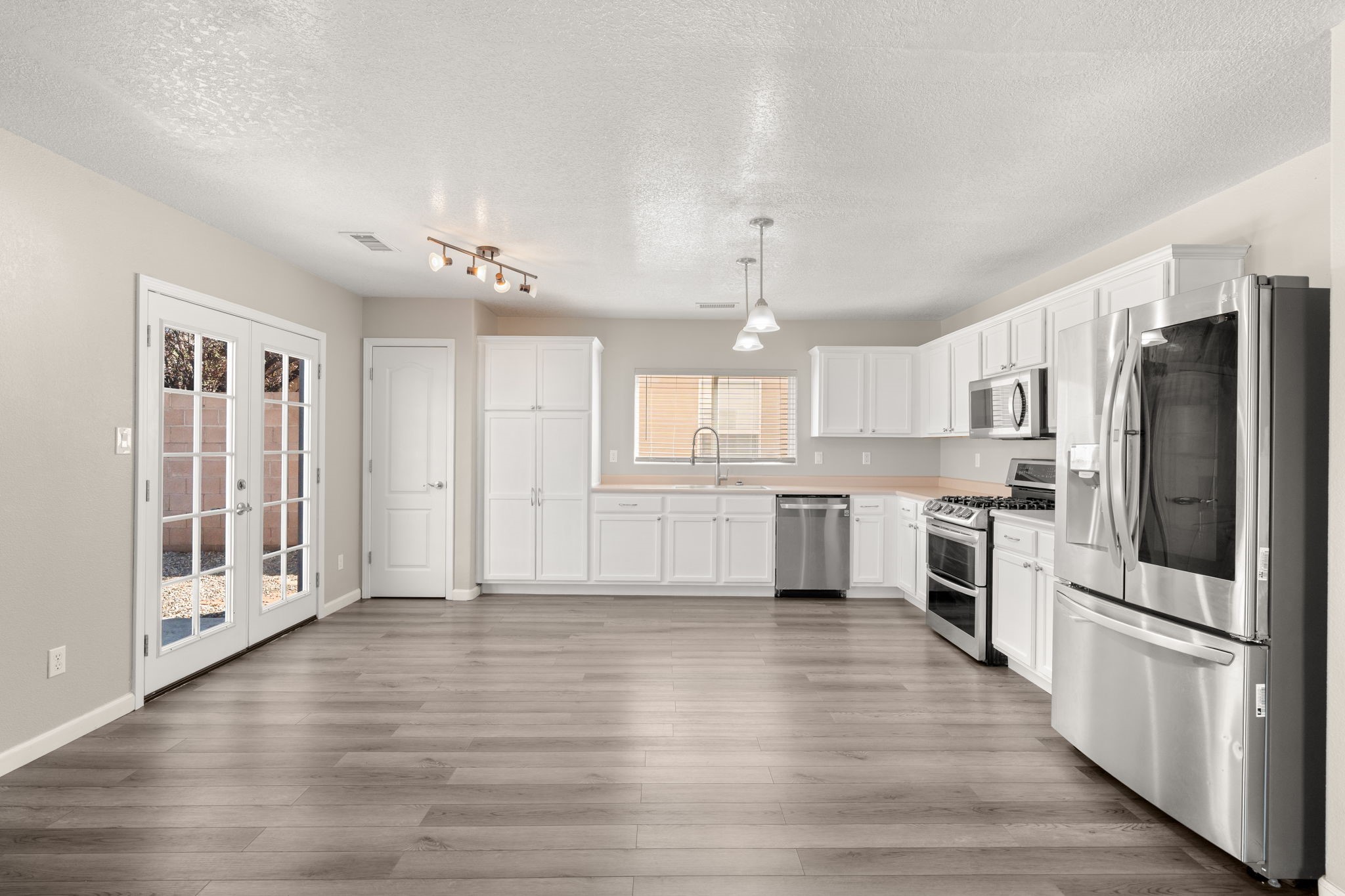 1301 Sepulveda