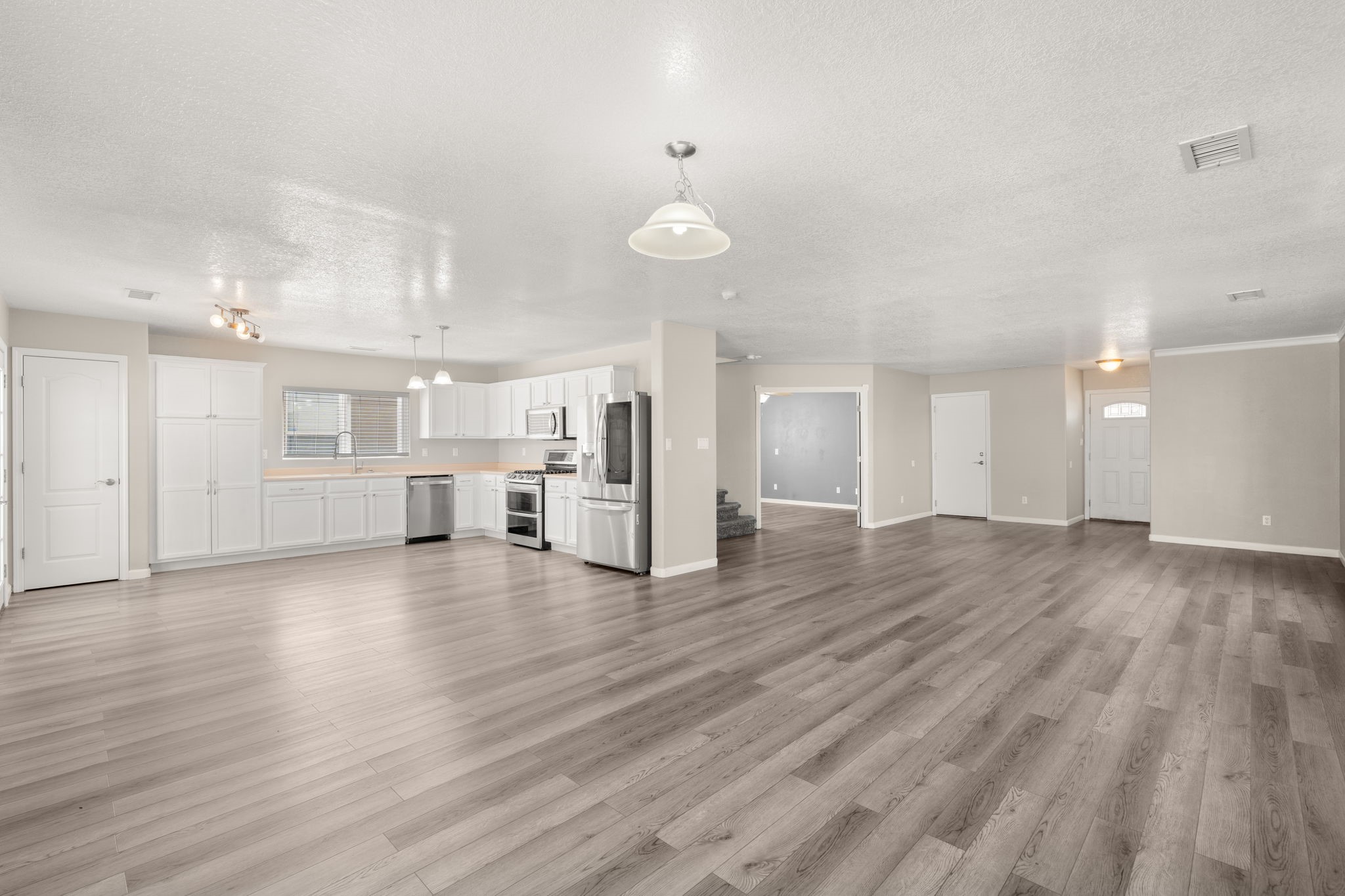 1301 Sepulveda