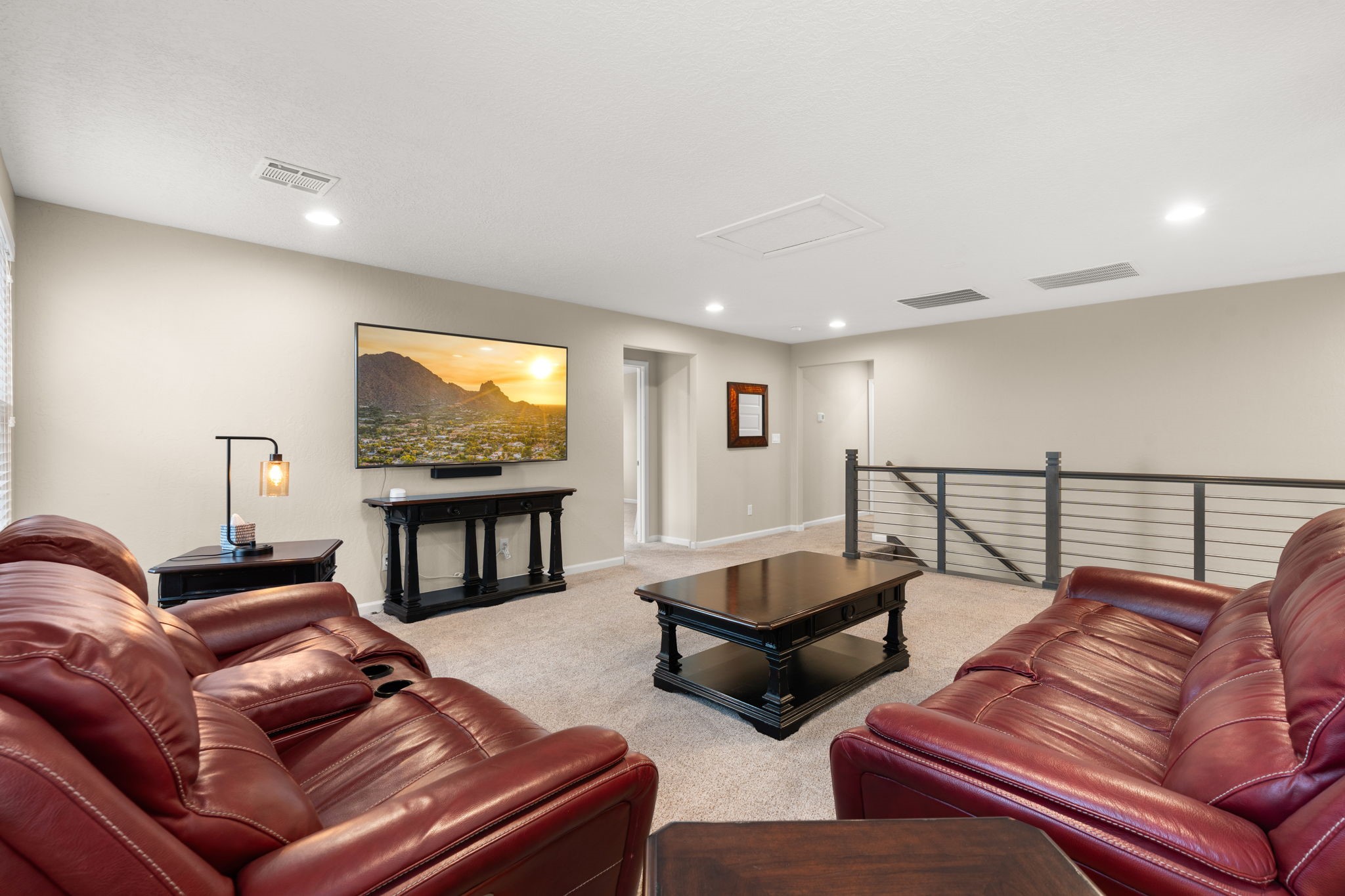 2802 Kings Canyon Loop NE