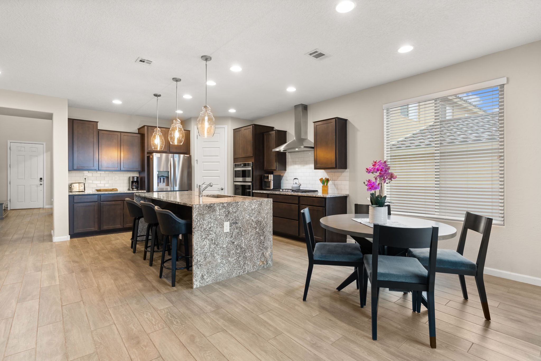 2802 Kings Canyon Loop NE