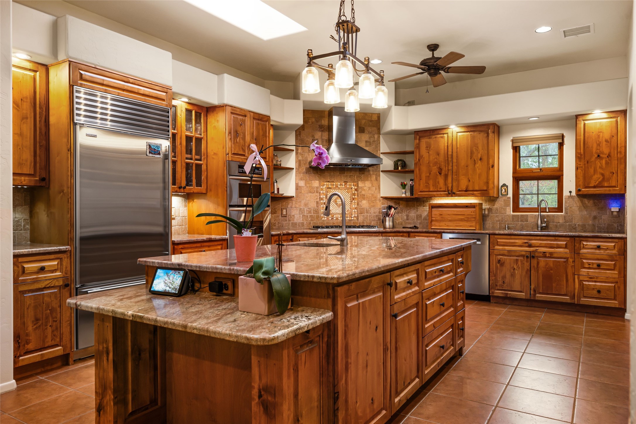 924 Camino Vista Rio